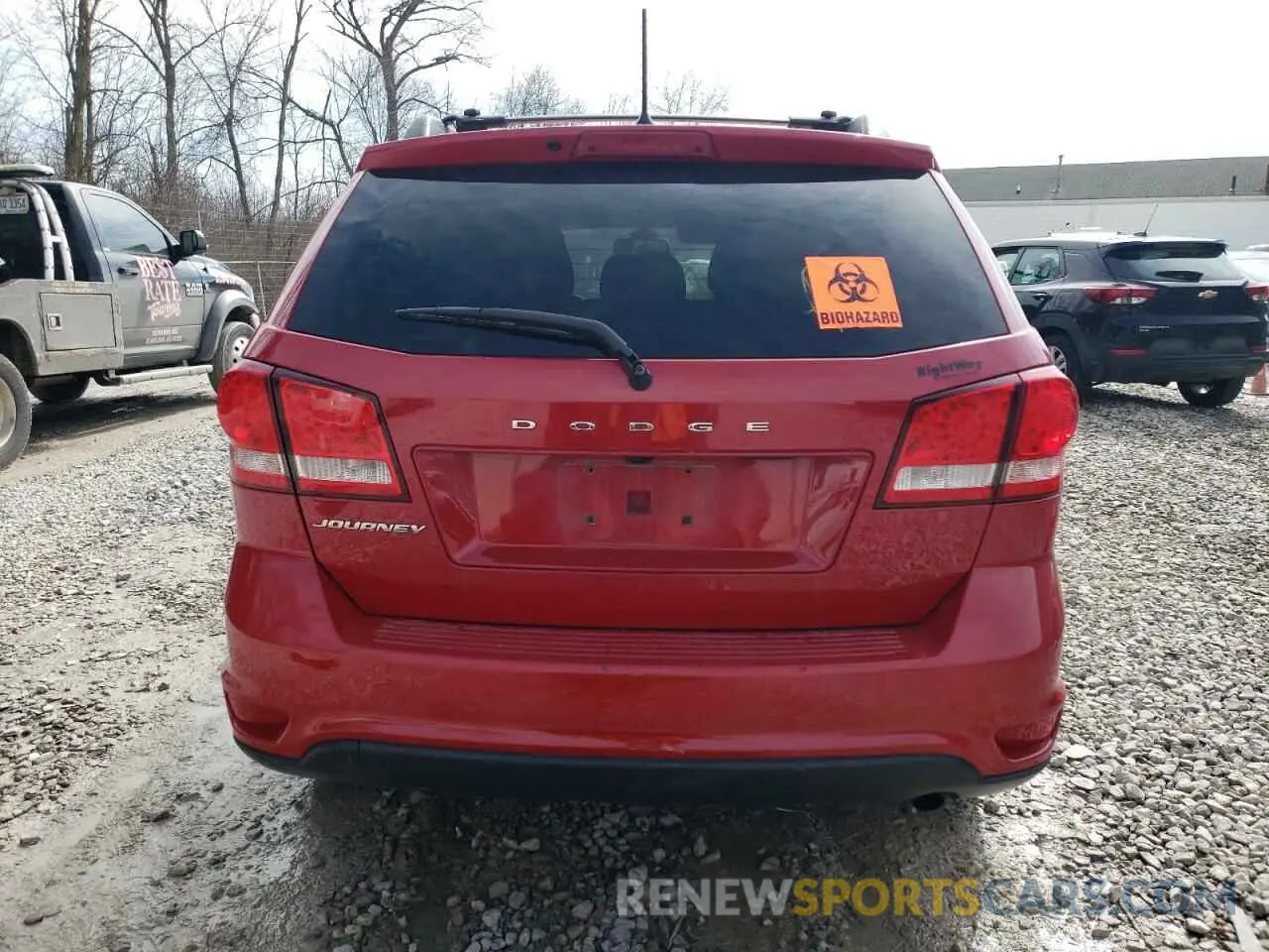 6 Photograph of a damaged car 3C4PDCBBXKT784275 DODGE JOURNEY 2019