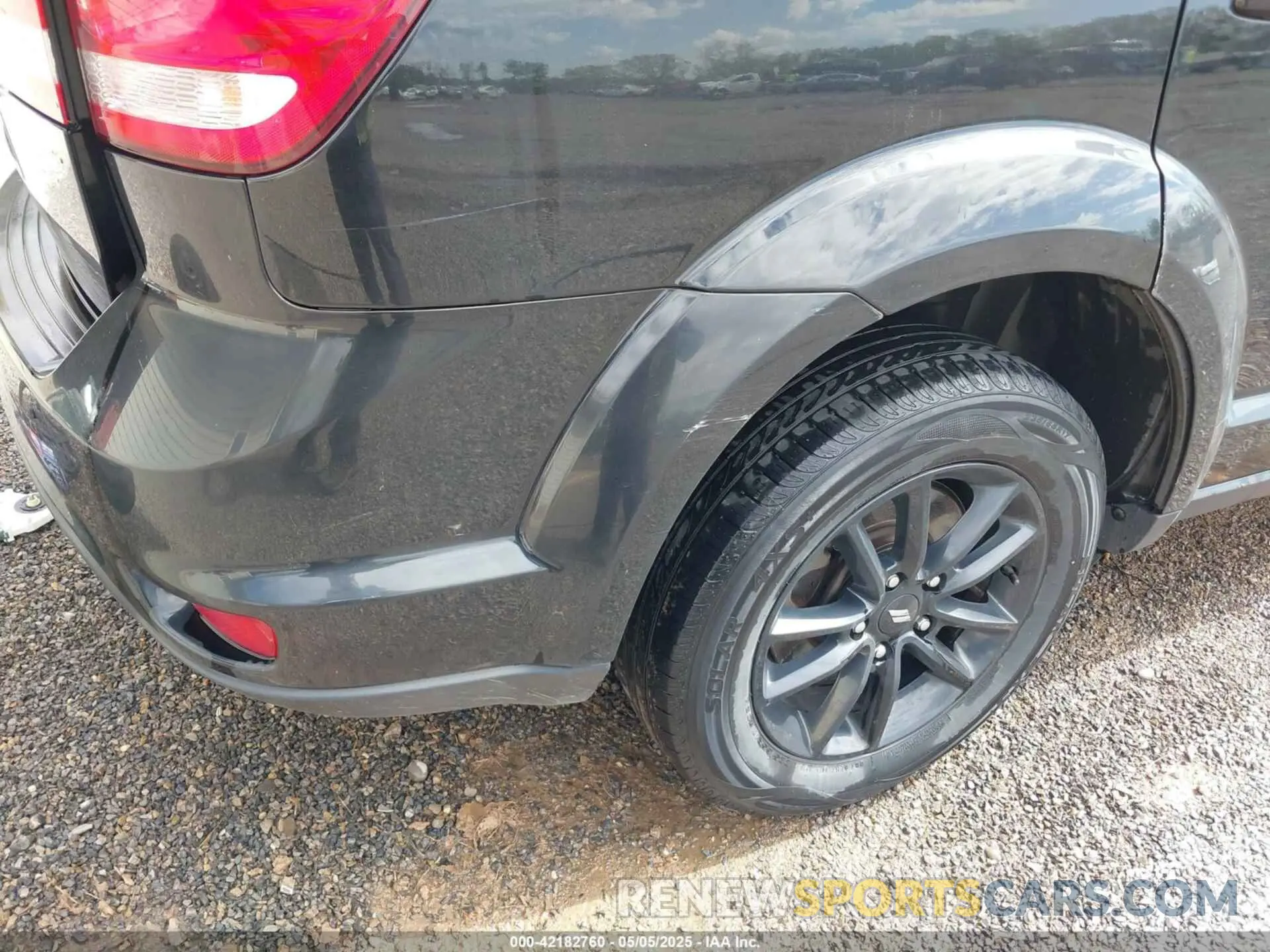 20 Photograph of a damaged car 3C4PDCBBXKT874106 DODGE JOURNEY 2019