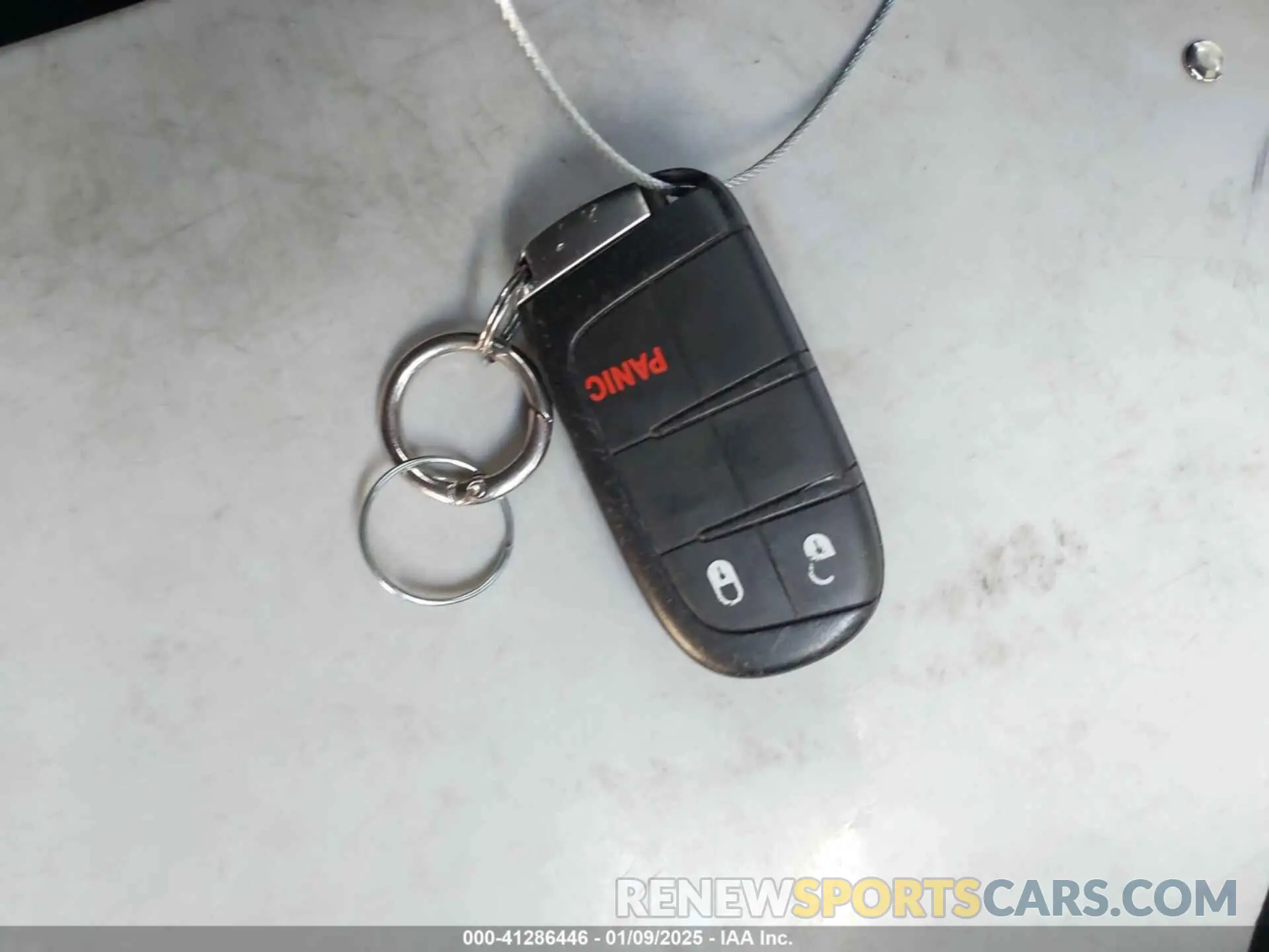 11 Photograph of a damaged car 3C4PDCBG0KT701223 DODGE JOURNEY 2019