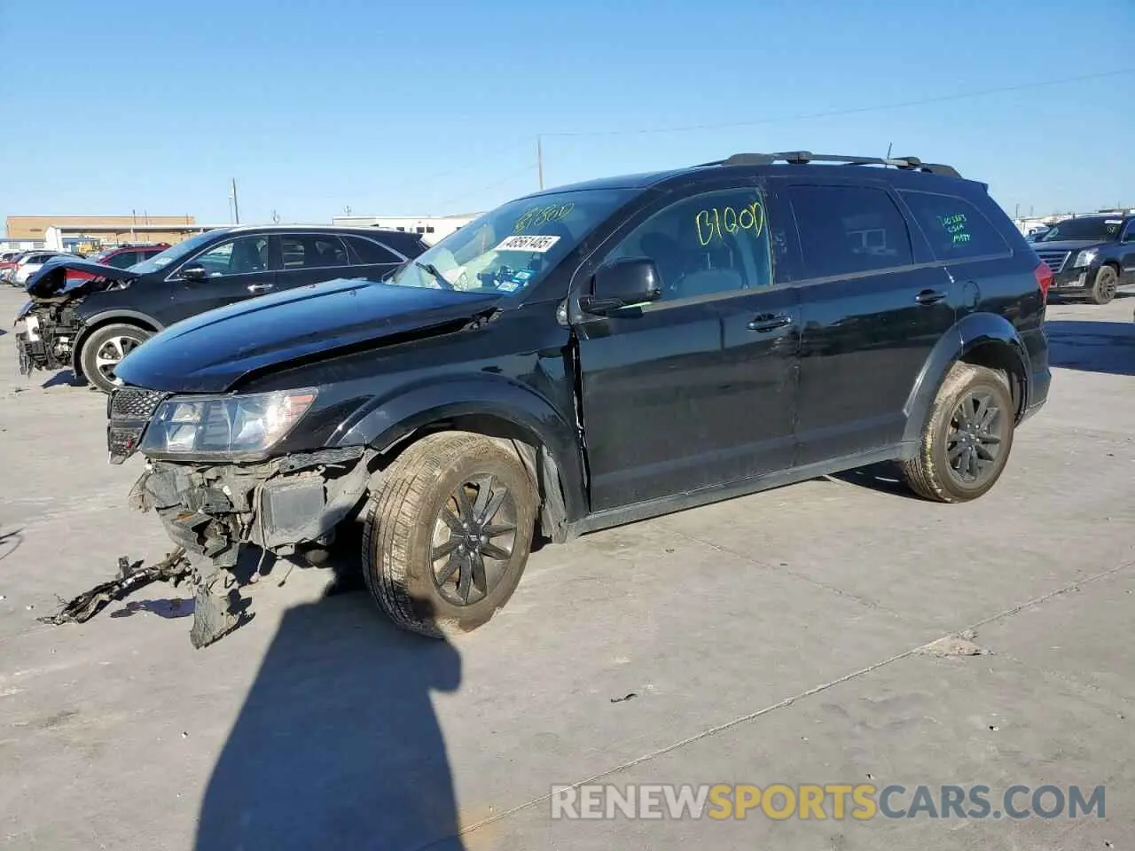 1 Photograph of a damaged car 3C4PDCBG0KT798181 DODGE JOURNEY 2019