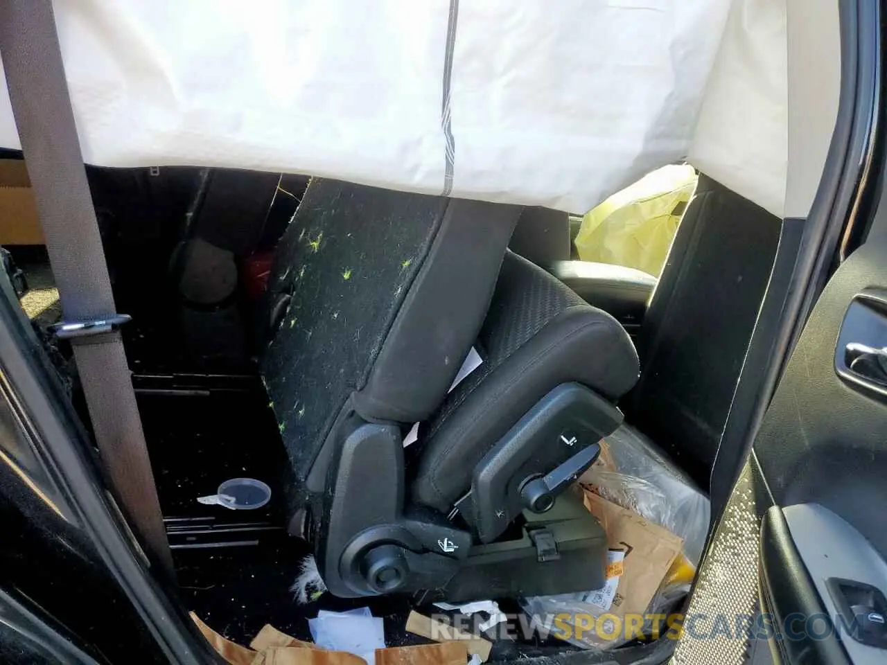10 Photograph of a damaged car 3C4PDCBG0KT798181 DODGE JOURNEY 2019