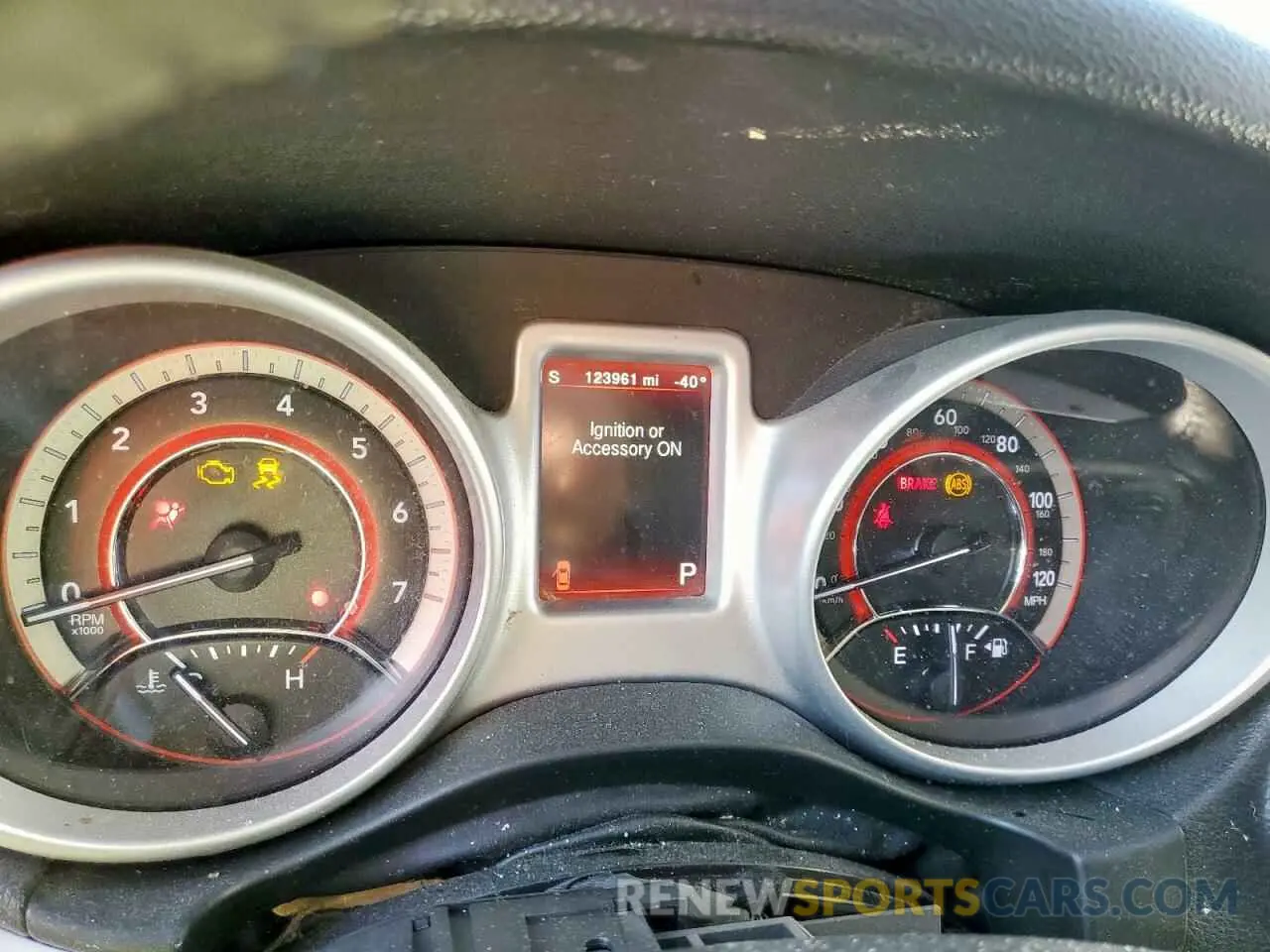 9 Photograph of a damaged car 3C4PDCBG0KT798181 DODGE JOURNEY 2019