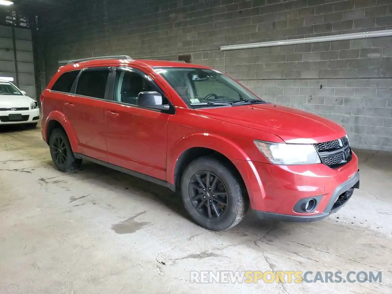 4 Photograph of a damaged car 3C4PDCBG0KT837724 DODGE JOURNEY 2019