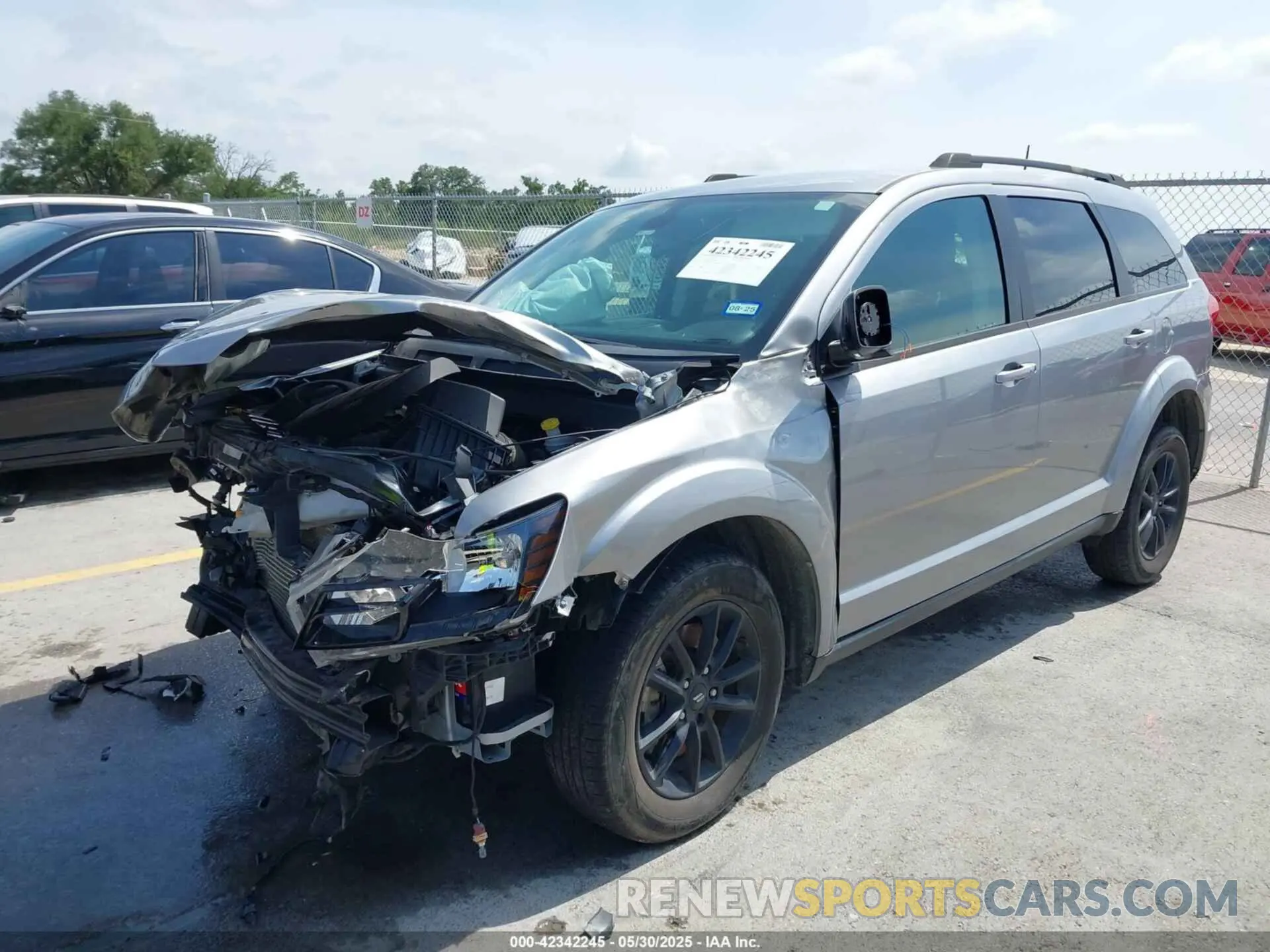 2 Photograph of a damaged car 3C4PDCBG0KT852529 DODGE JOURNEY 2019