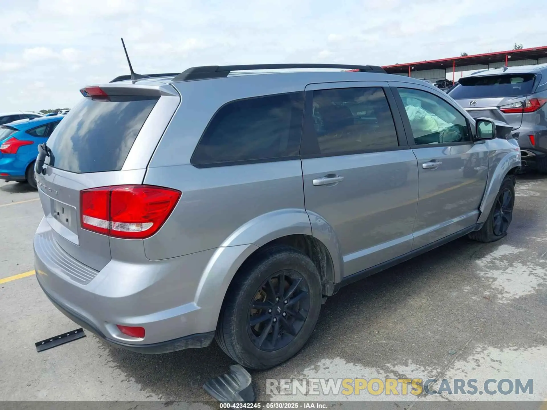4 Photograph of a damaged car 3C4PDCBG0KT852529 DODGE JOURNEY 2019