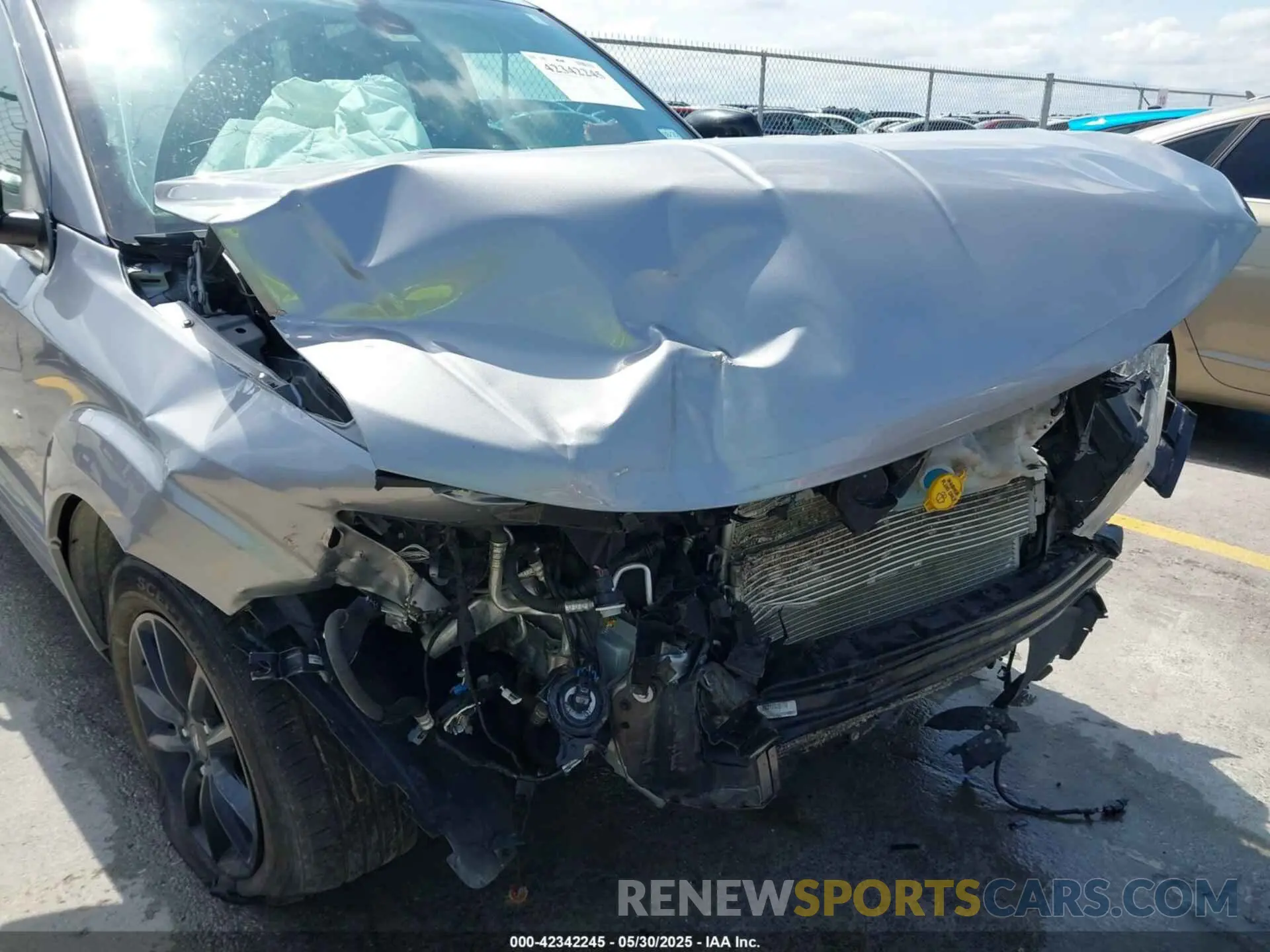 6 Photograph of a damaged car 3C4PDCBG0KT852529 DODGE JOURNEY 2019
