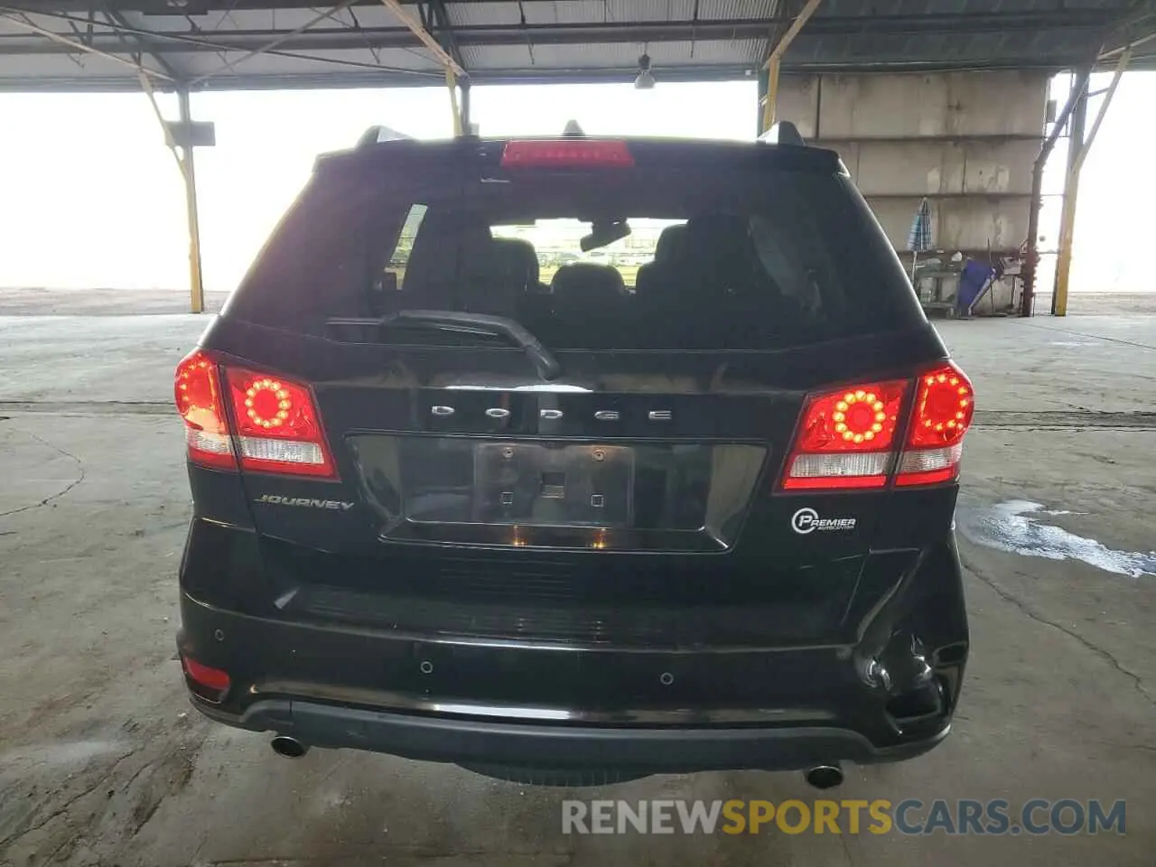 6 Photograph of a damaged car 3C4PDCBG0KT874921 DODGE JOURNEY 2019