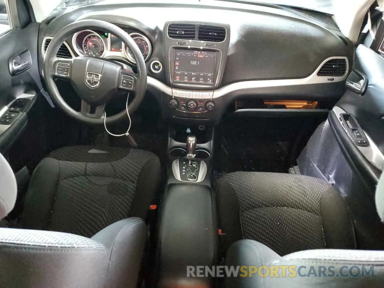 8 Photograph of a damaged car 3C4PDCBG0KT874921 DODGE JOURNEY 2019
