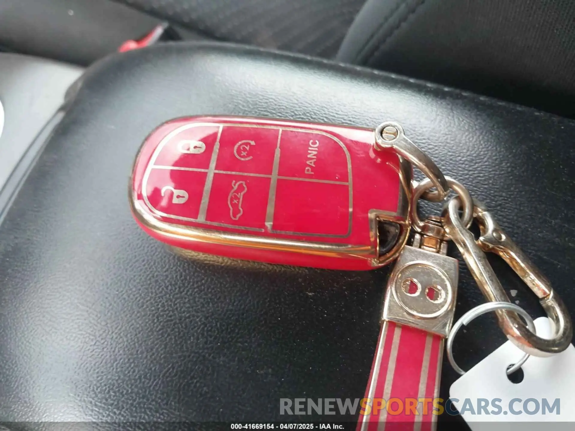 11 Photograph of a damaged car 3C4PDCBG1KT701263 DODGE JOURNEY 2019