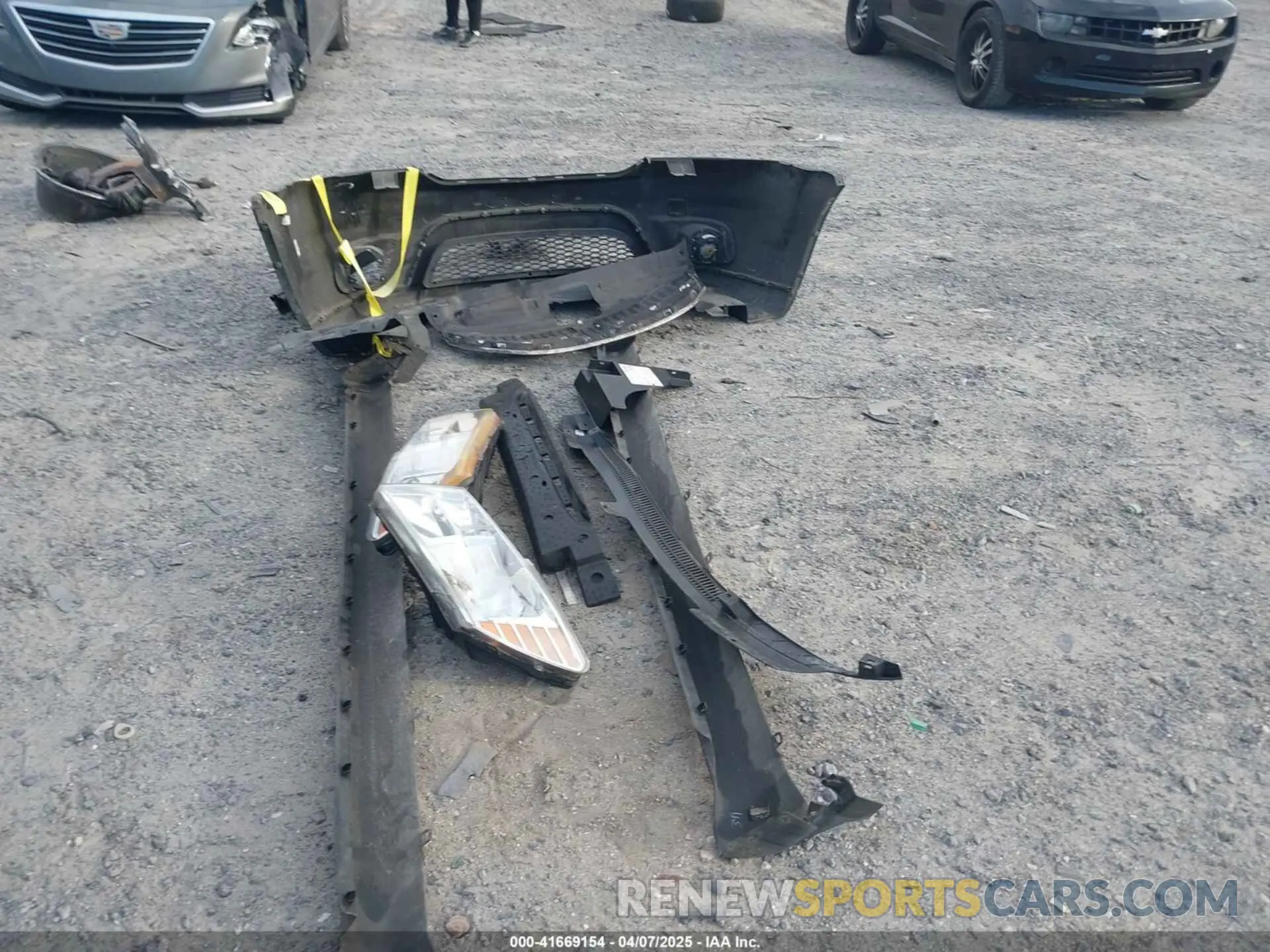 12 Photograph of a damaged car 3C4PDCBG1KT701263 DODGE JOURNEY 2019