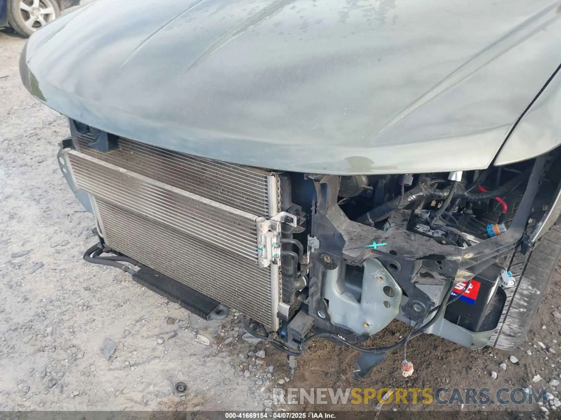 6 Photograph of a damaged car 3C4PDCBG1KT701263 DODGE JOURNEY 2019