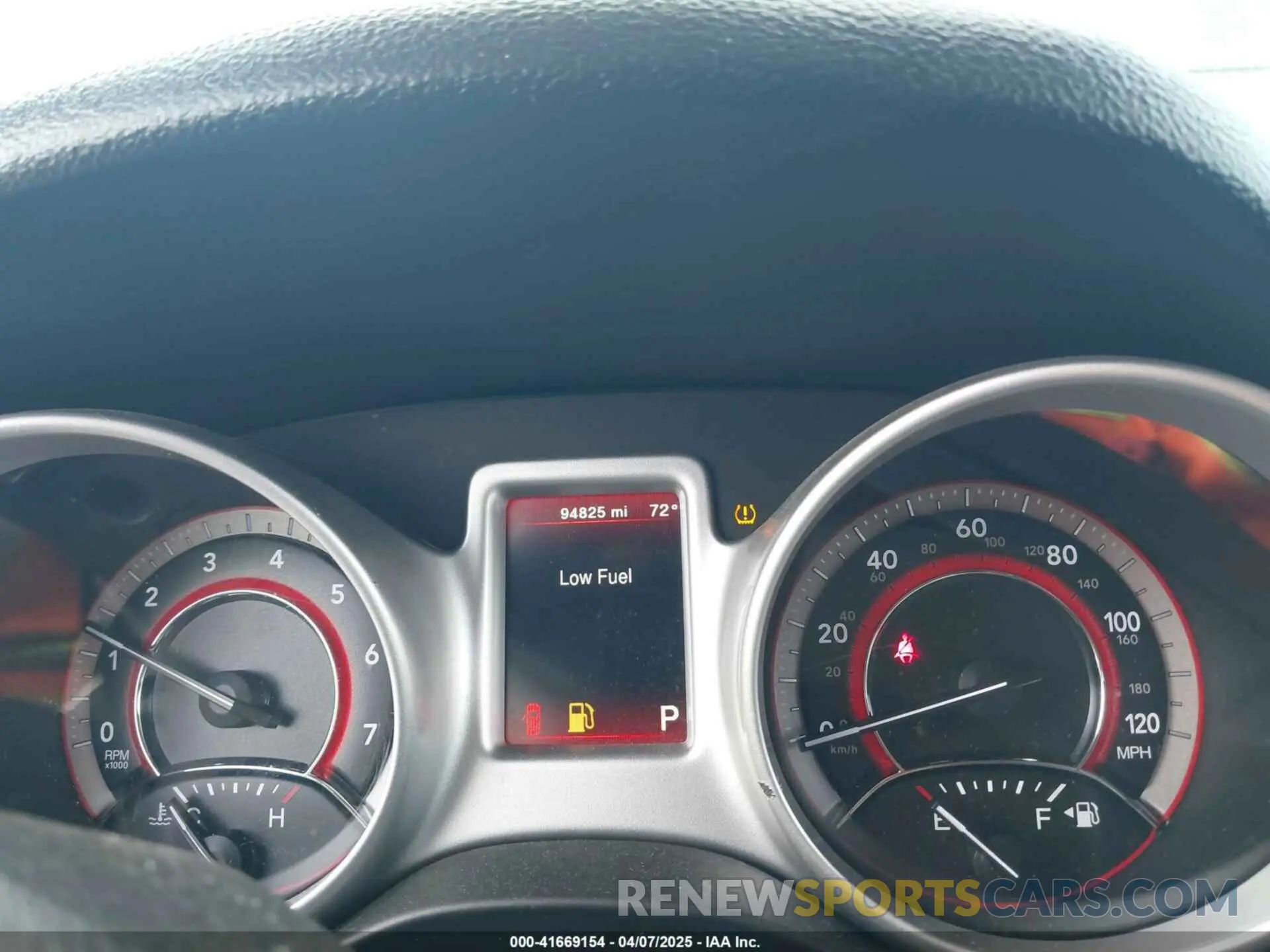 7 Photograph of a damaged car 3C4PDCBG1KT701263 DODGE JOURNEY 2019