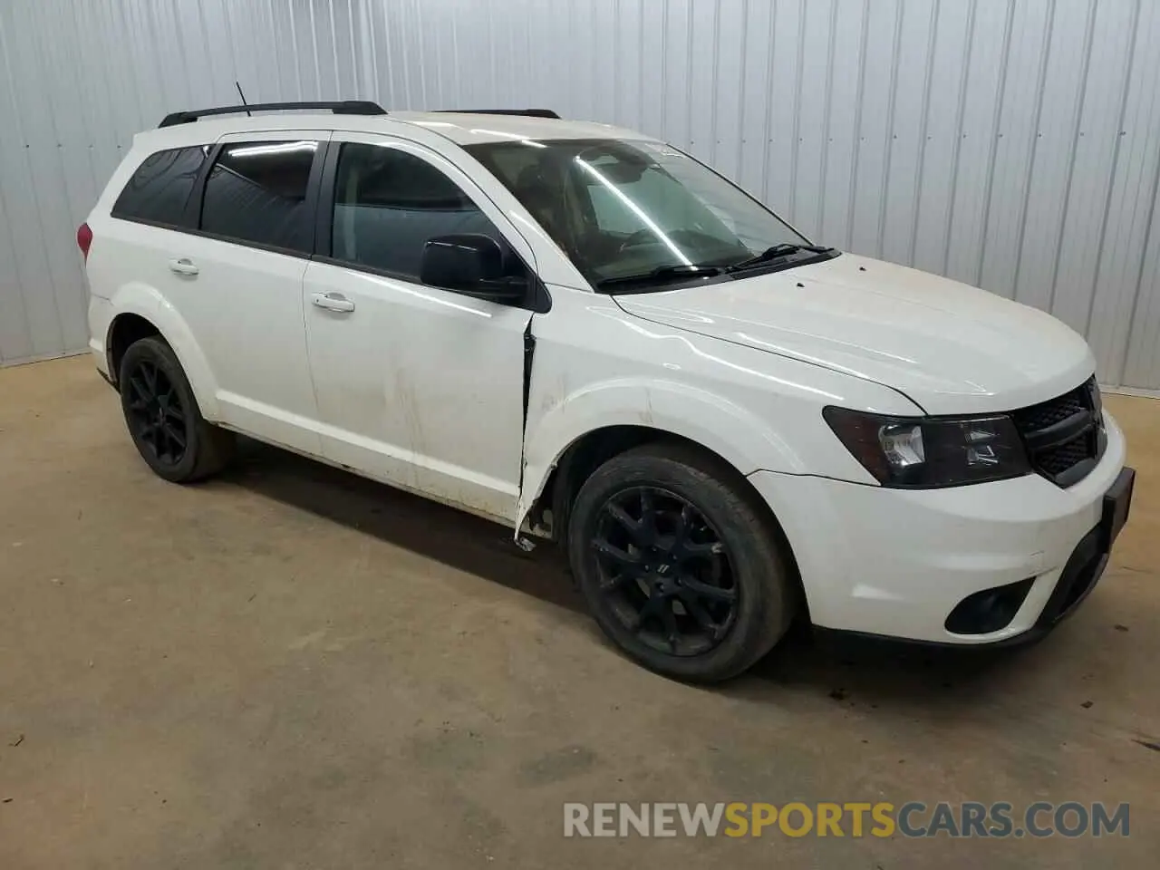 4 Photograph of a damaged car 3C4PDCBG2KT873270 DODGE JOURNEY 2019