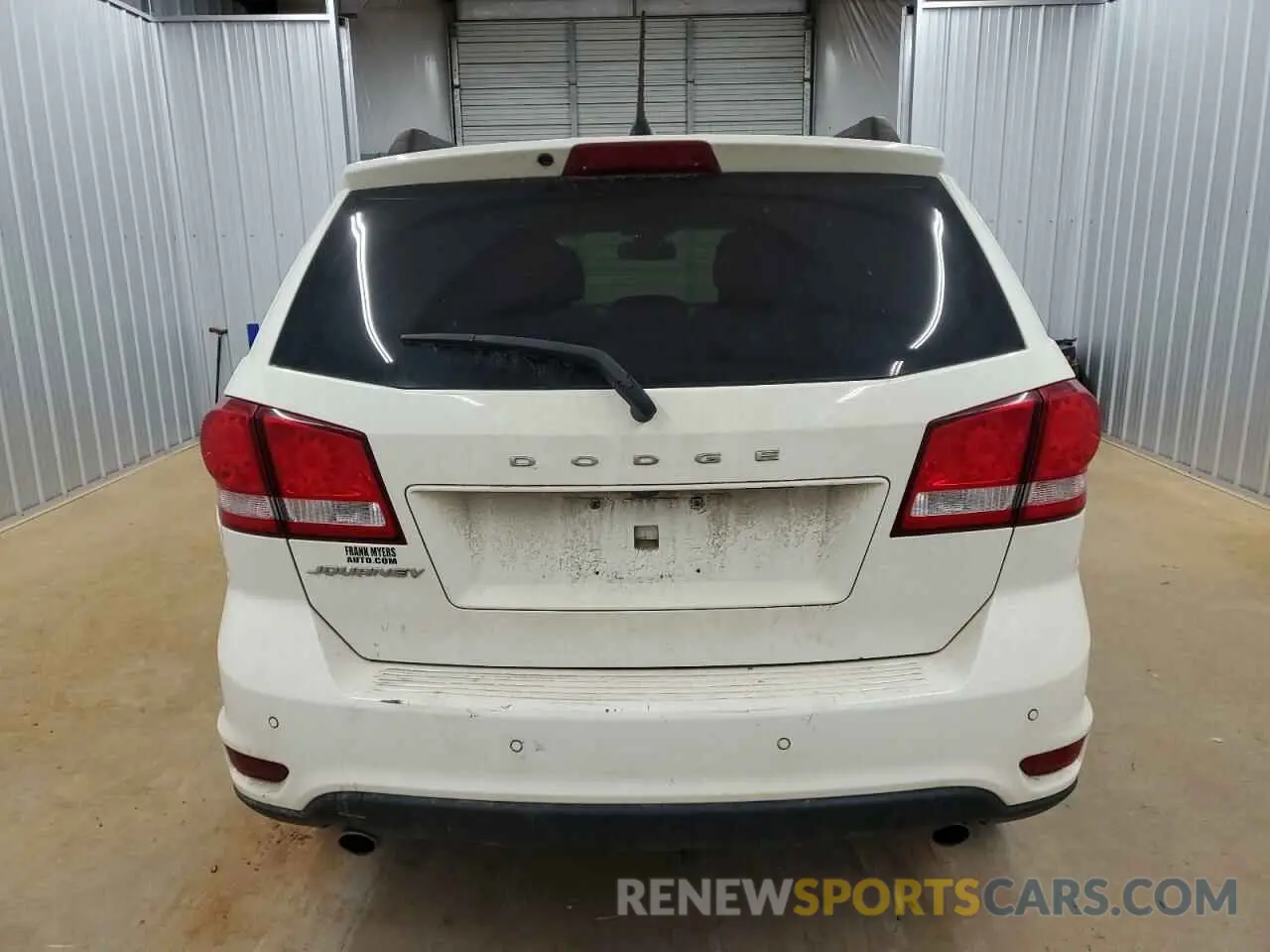 6 Photograph of a damaged car 3C4PDCBG2KT873270 DODGE JOURNEY 2019