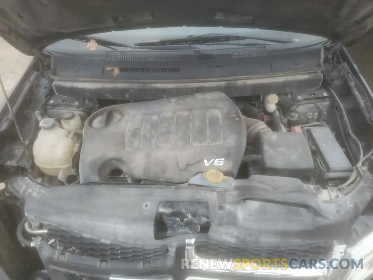 12 Photograph of a damaged car 3C4PDCBG4KT731583 DODGE JOURNEY 2019