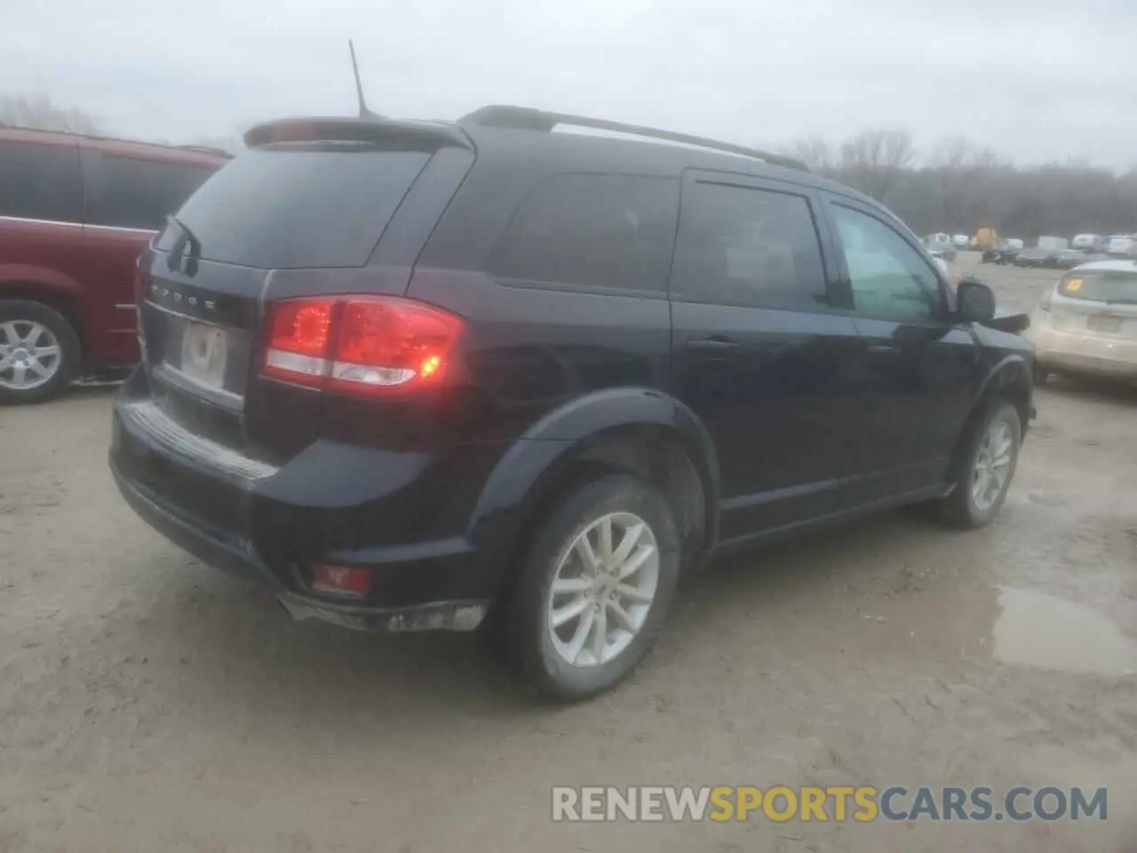 3 Photograph of a damaged car 3C4PDCBG4KT731583 DODGE JOURNEY 2019