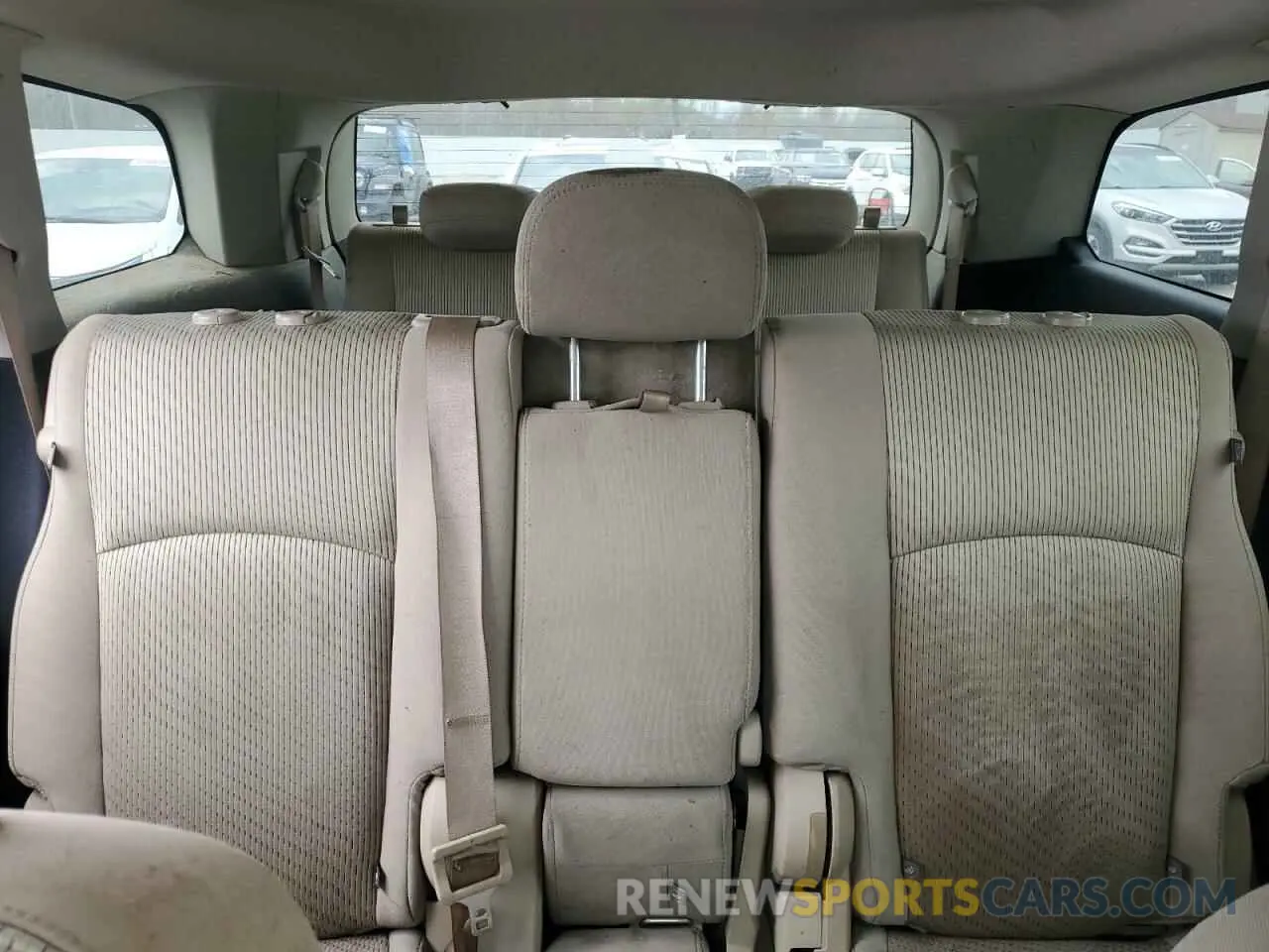 10 Photograph of a damaged car 3C4PDCBG4KT834843 DODGE JOURNEY 2019