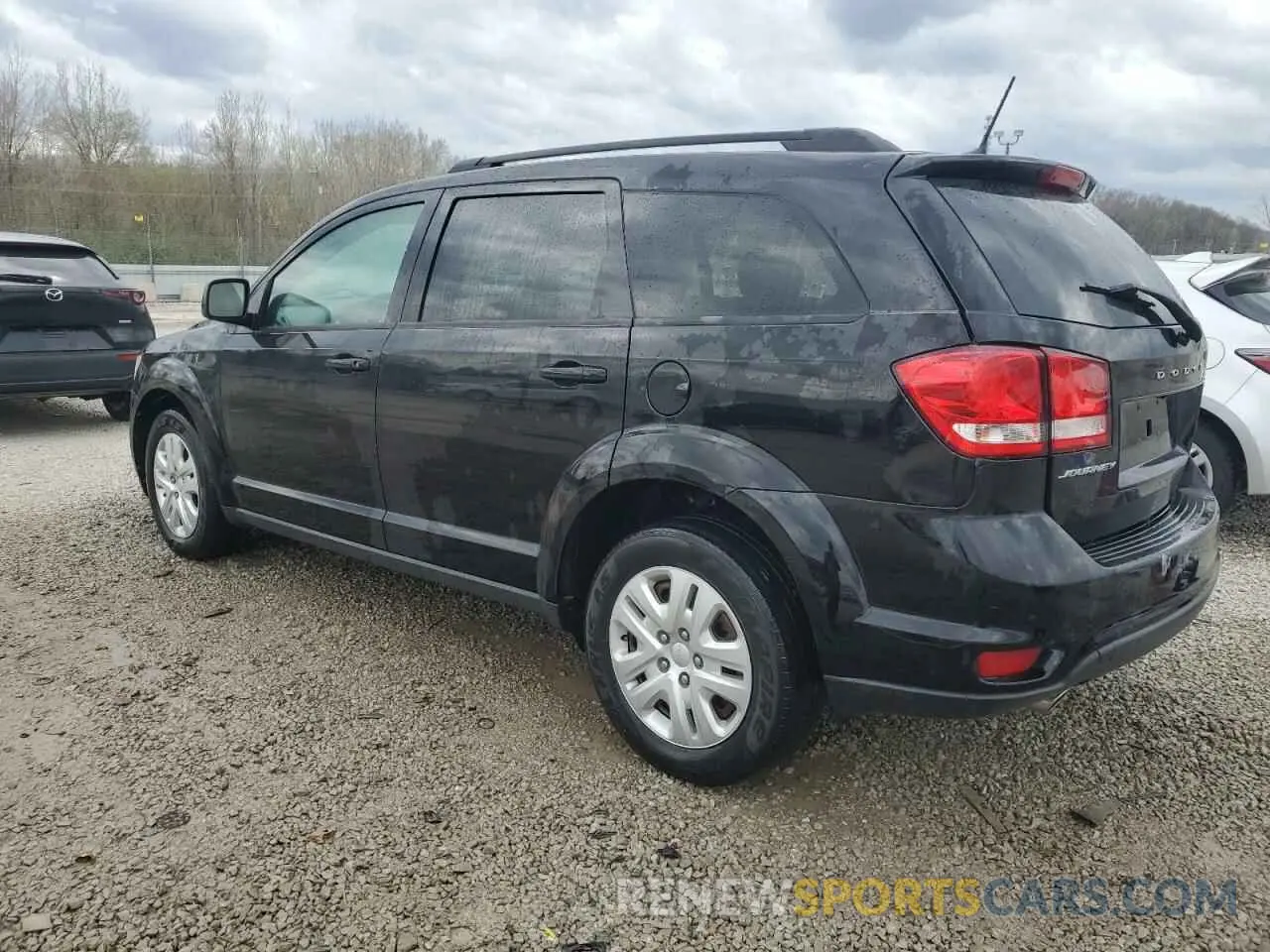 2 Photograph of a damaged car 3C4PDCBG4KT834843 DODGE JOURNEY 2019