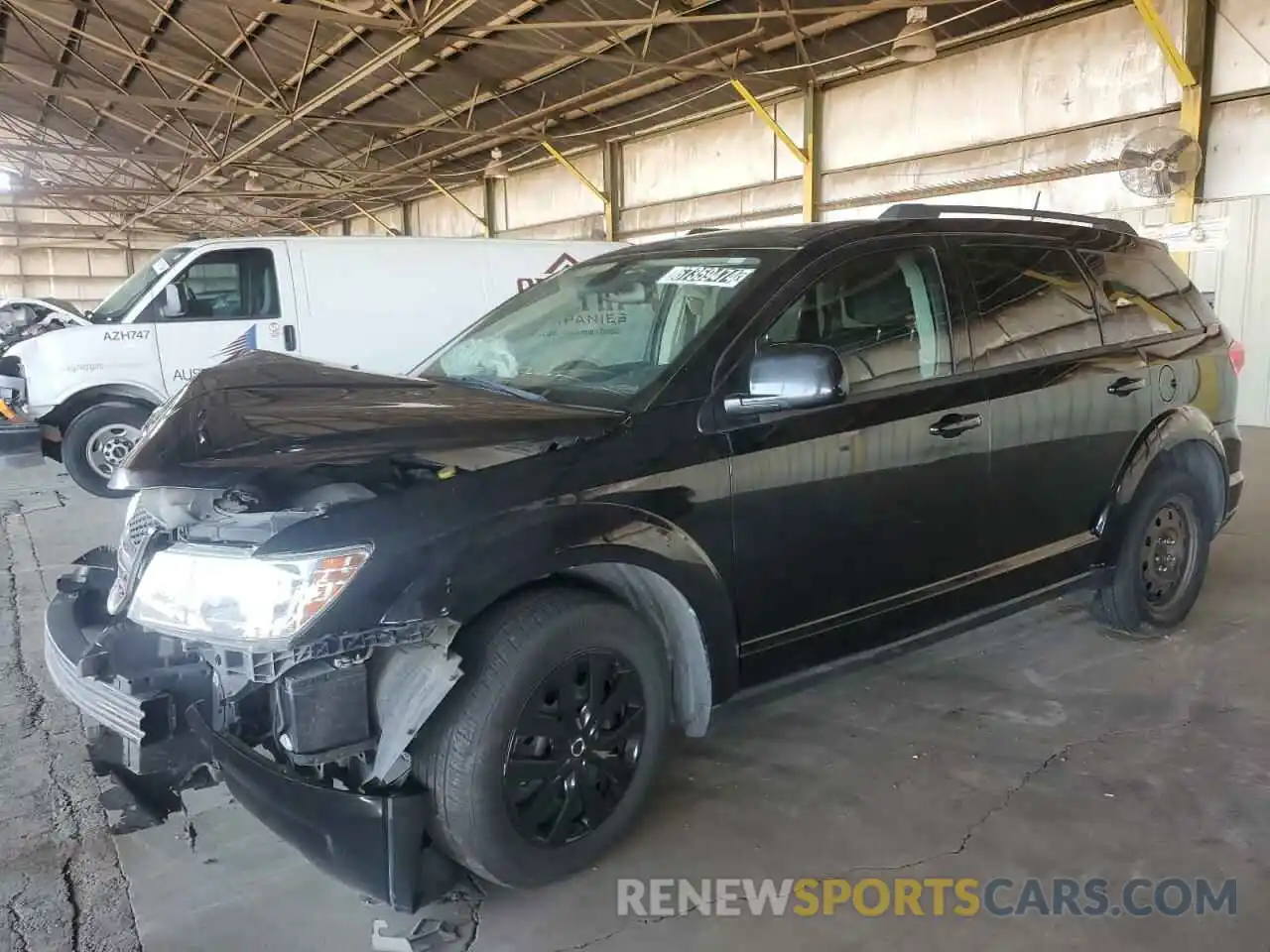 1 Photograph of a damaged car 3C4PDCBG7KT798596 DODGE JOURNEY 2019