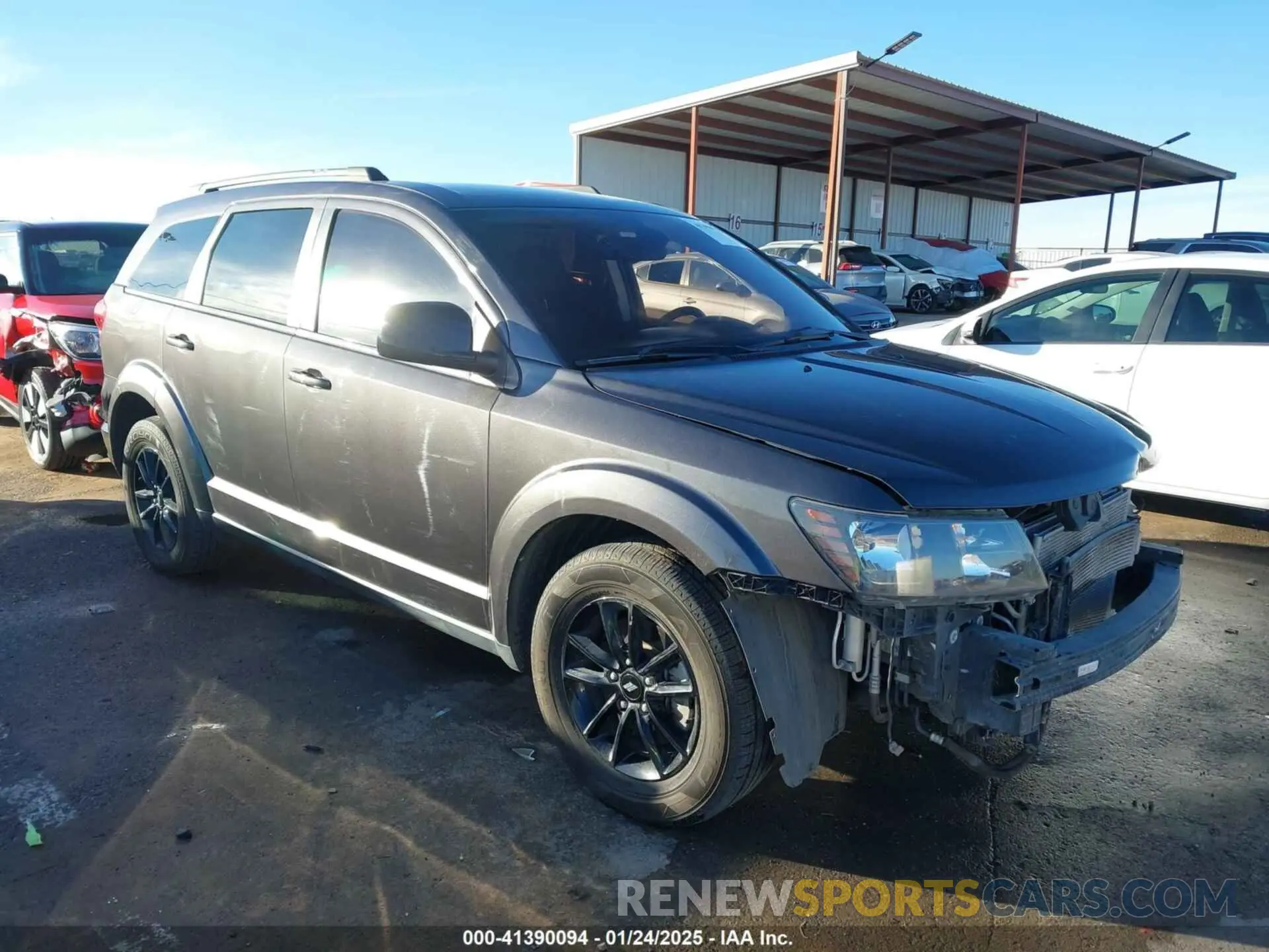 1 Photograph of a damaged car 3C4PDCBG7KT872888 DODGE JOURNEY 2019