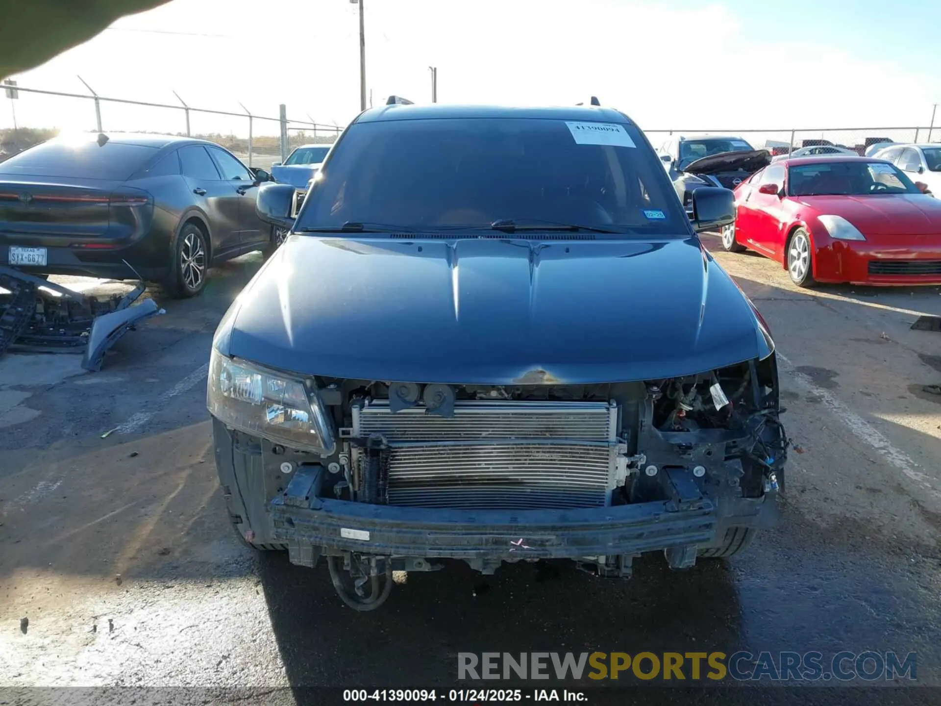 13 Photograph of a damaged car 3C4PDCBG7KT872888 DODGE JOURNEY 2019