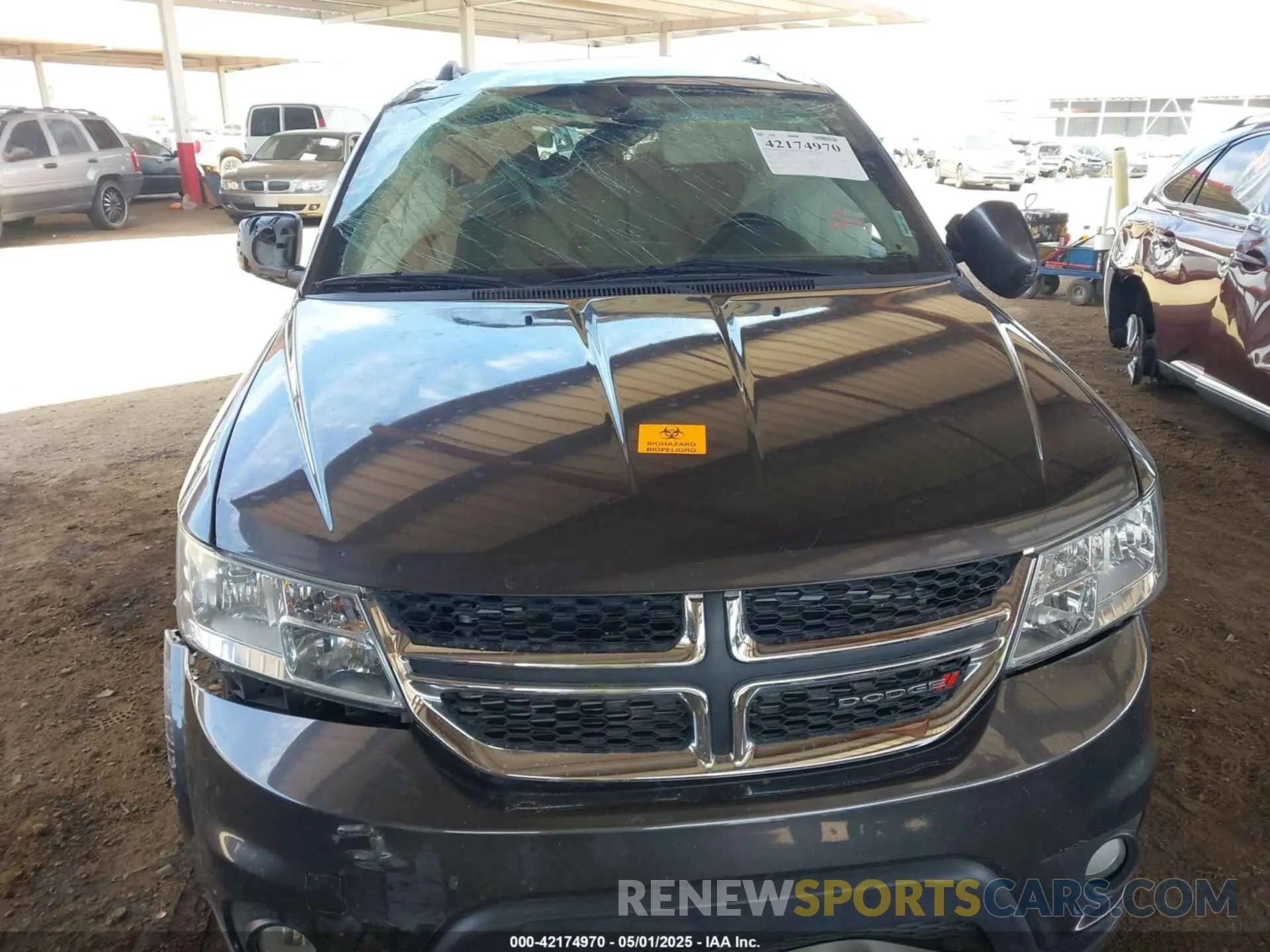 5 Photograph of a damaged car 3C4PDCBG9KT798938 DODGE JOURNEY 2019