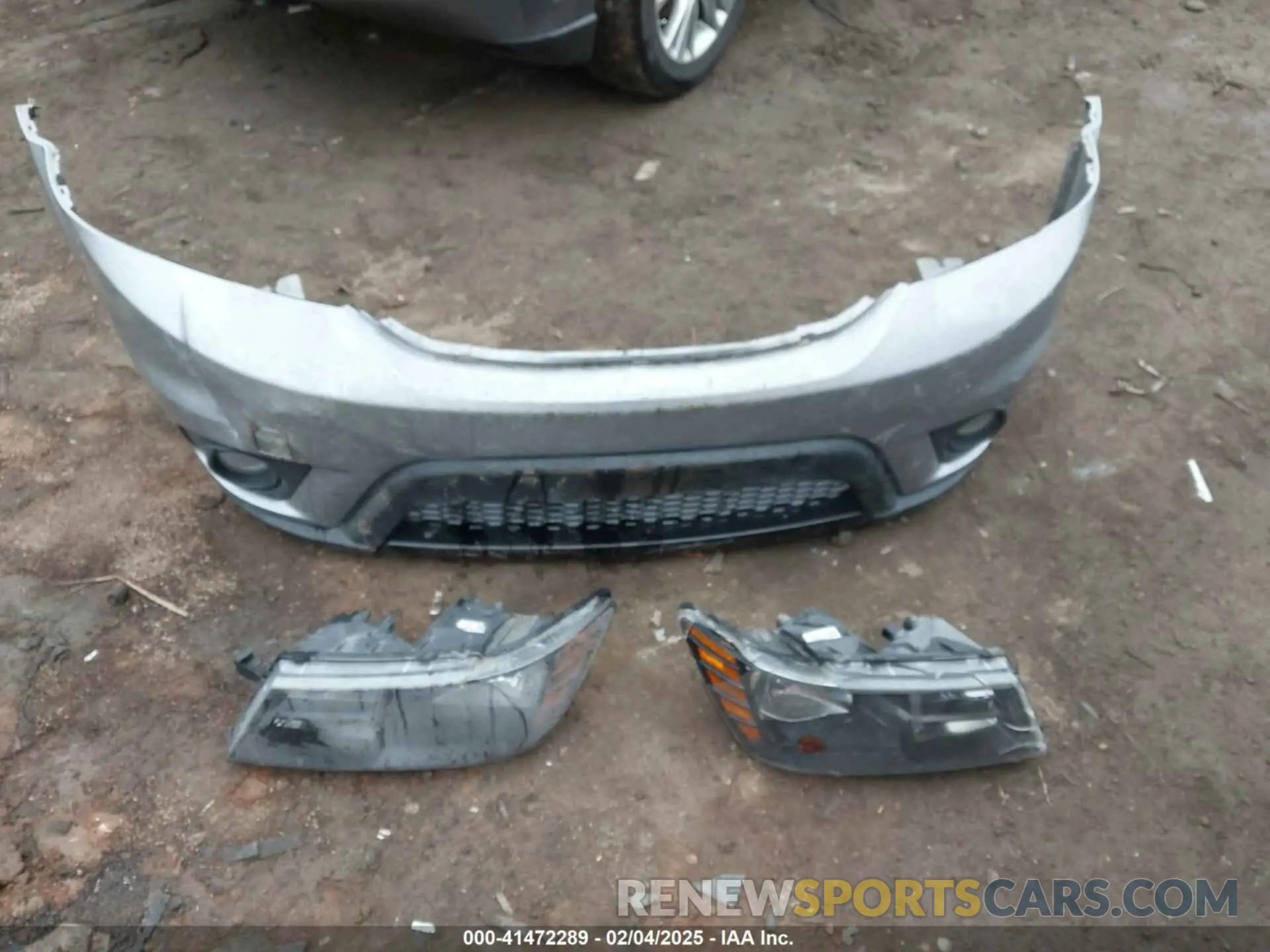 12 Photograph of a damaged car 3C4PDCBG9KT869149 DODGE JOURNEY 2019