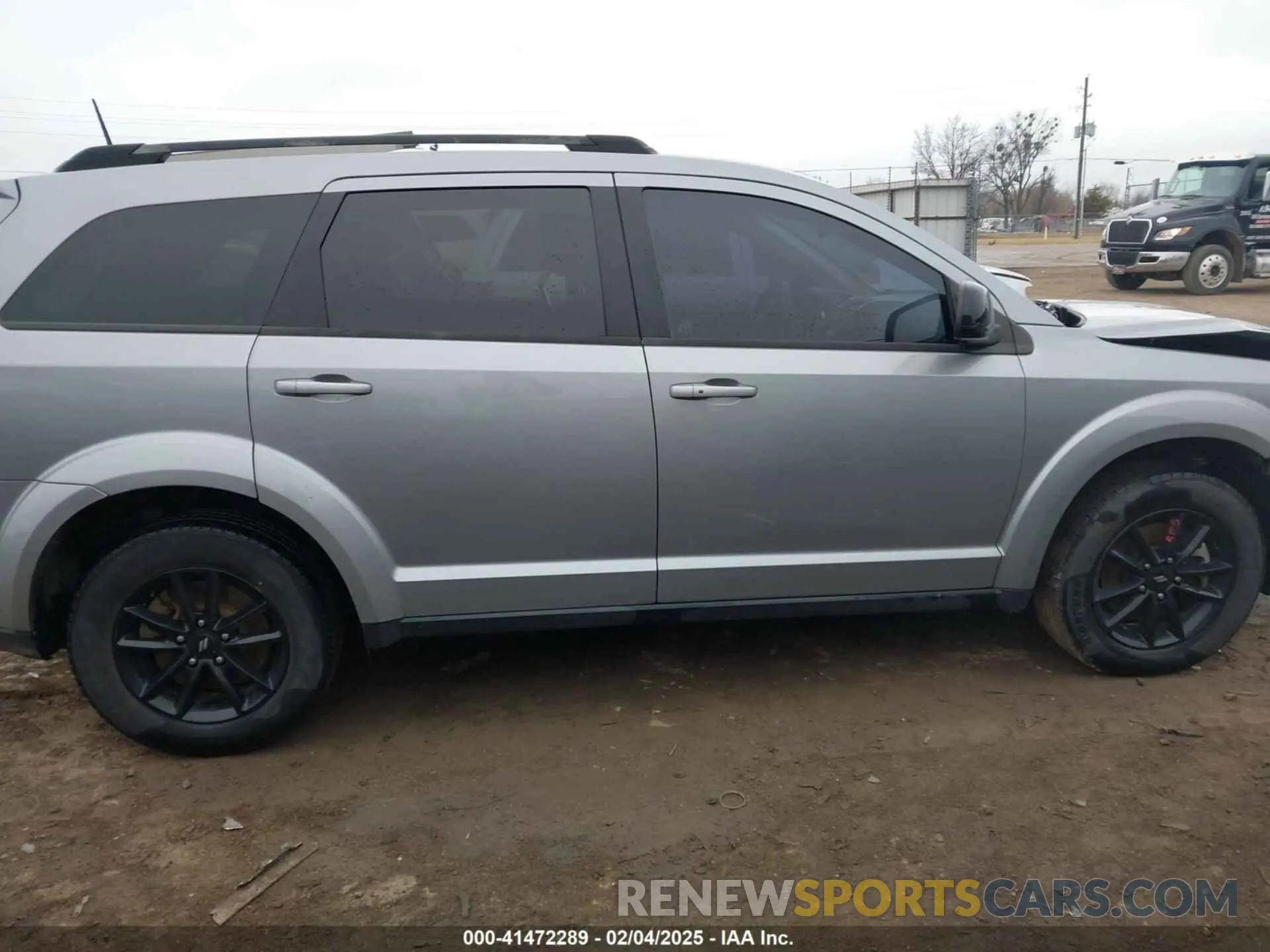 14 Photograph of a damaged car 3C4PDCBG9KT869149 DODGE JOURNEY 2019