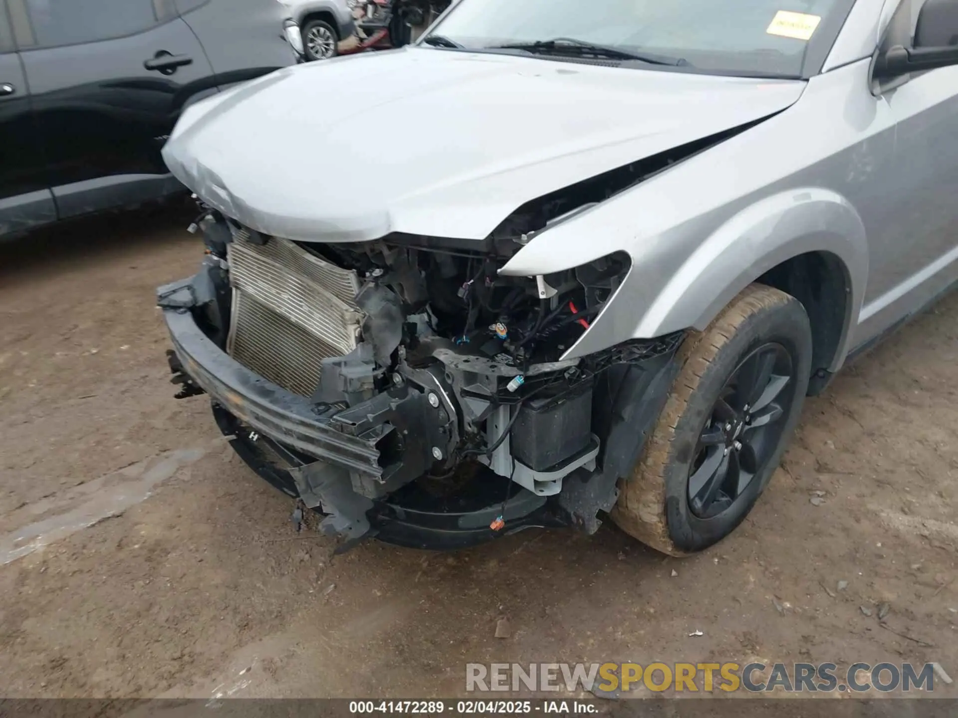6 Photograph of a damaged car 3C4PDCBG9KT869149 DODGE JOURNEY 2019