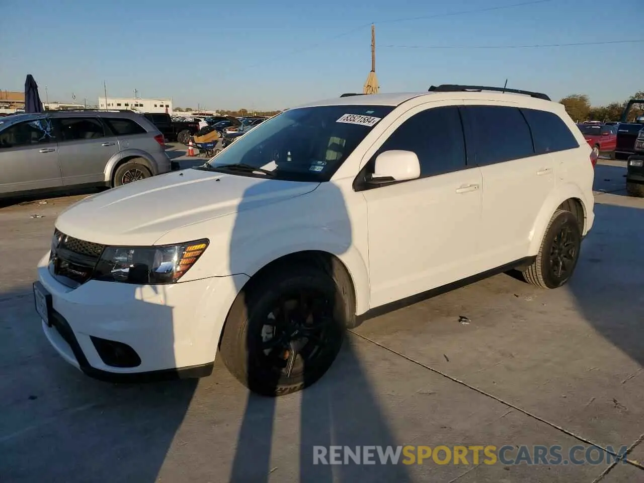 1 Photograph of a damaged car 3C4PDCBGXKT852540 DODGE JOURNEY 2019