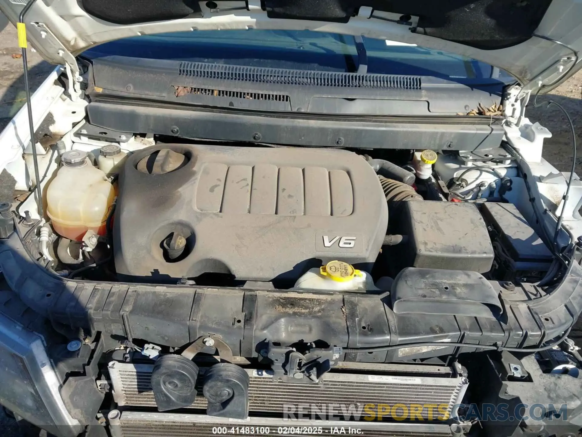 10 Photograph of a damaged car 3C4PDCEG1KT694035 DODGE JOURNEY 2019