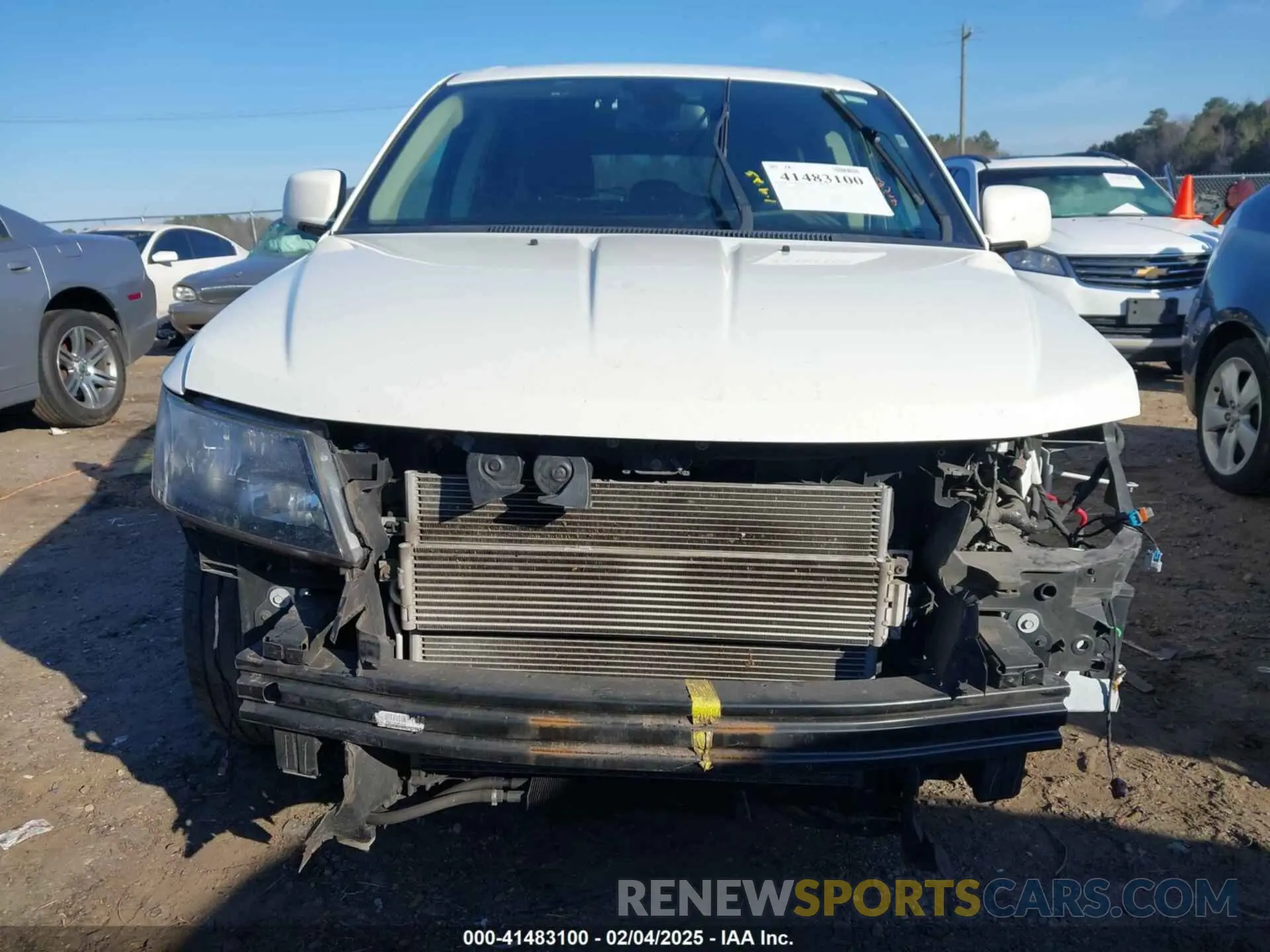 13 Photograph of a damaged car 3C4PDCEG1KT694035 DODGE JOURNEY 2019