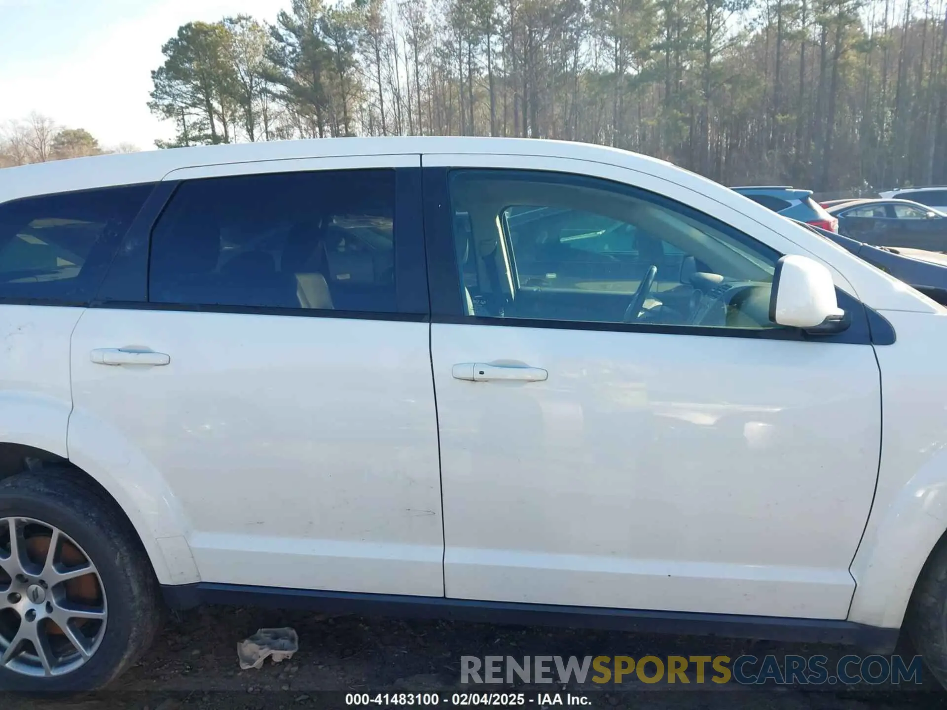 14 Photograph of a damaged car 3C4PDCEG1KT694035 DODGE JOURNEY 2019
