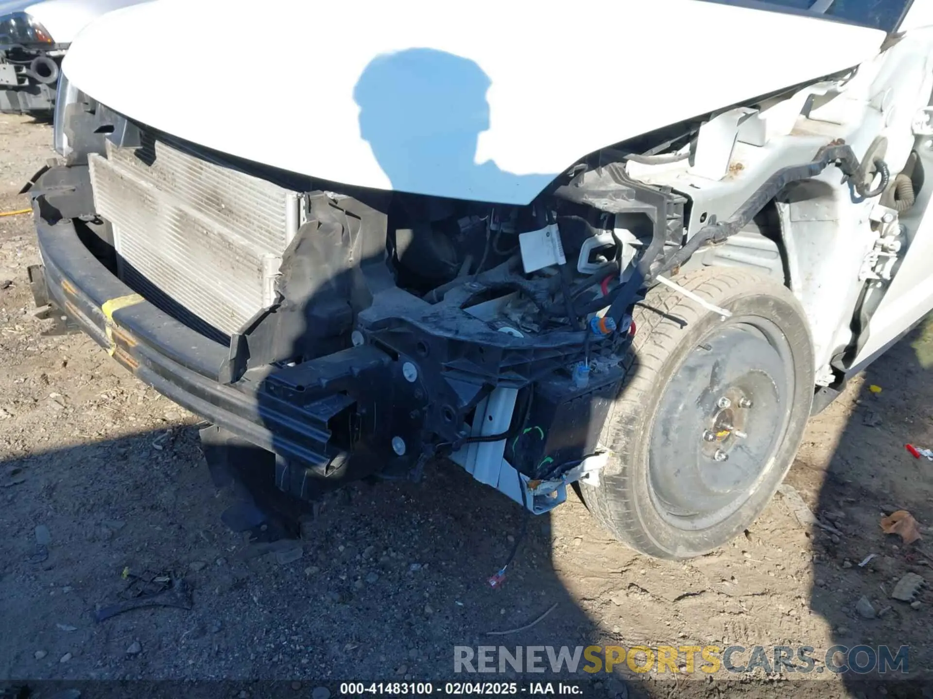 18 Photograph of a damaged car 3C4PDCEG1KT694035 DODGE JOURNEY 2019