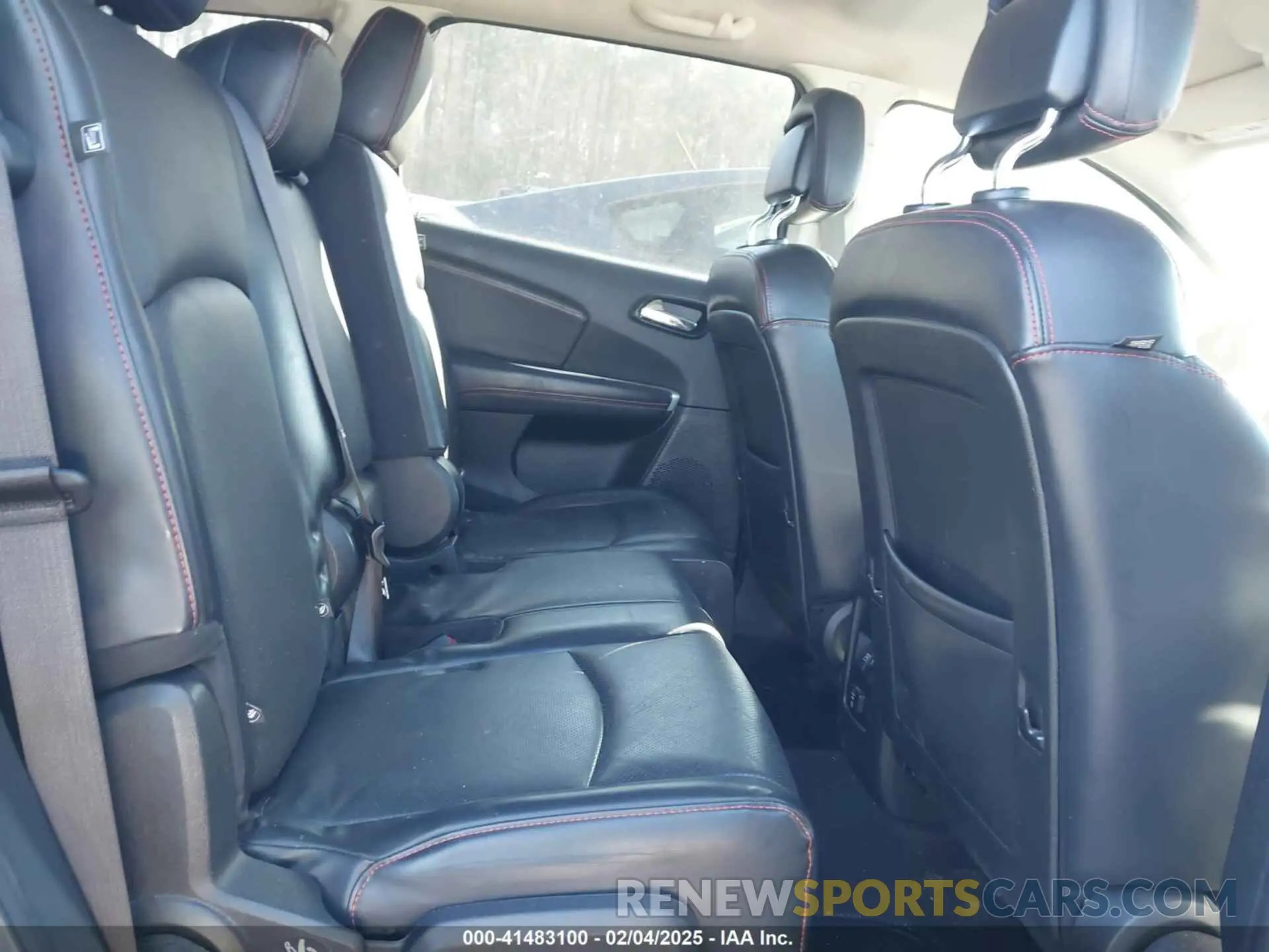 8 Photograph of a damaged car 3C4PDCEG1KT694035 DODGE JOURNEY 2019