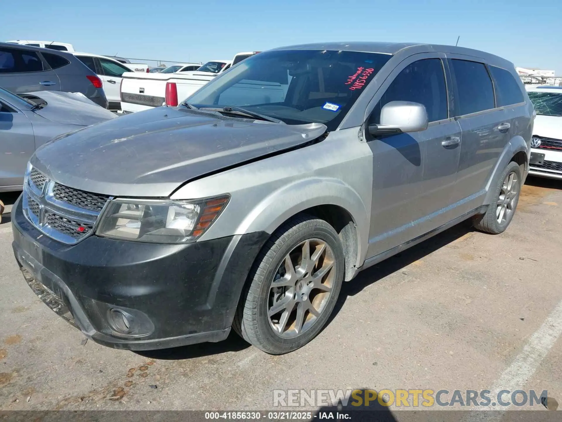 2 Photograph of a damaged car 3C4PDCEG4KT693929 DODGE JOURNEY 2019