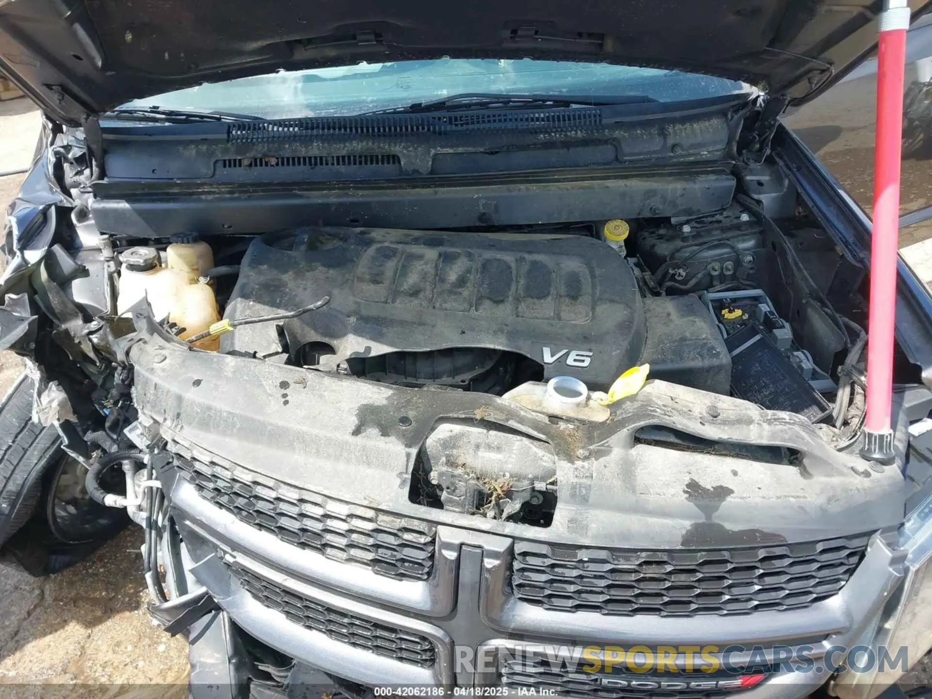10 Photograph of a damaged car 3C4PDCEG6KT680504 DODGE JOURNEY 2019