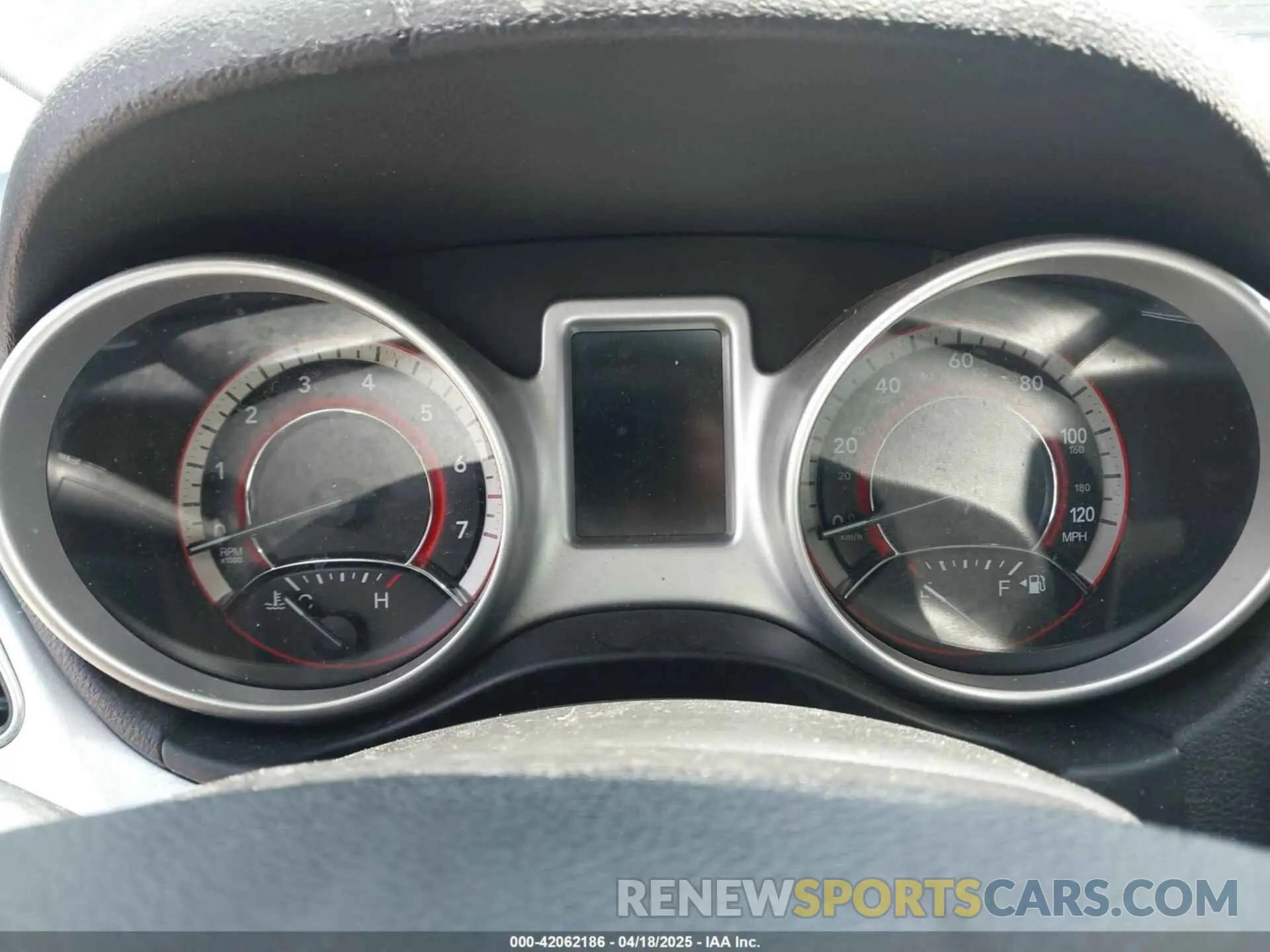 7 Photograph of a damaged car 3C4PDCEG6KT680504 DODGE JOURNEY 2019