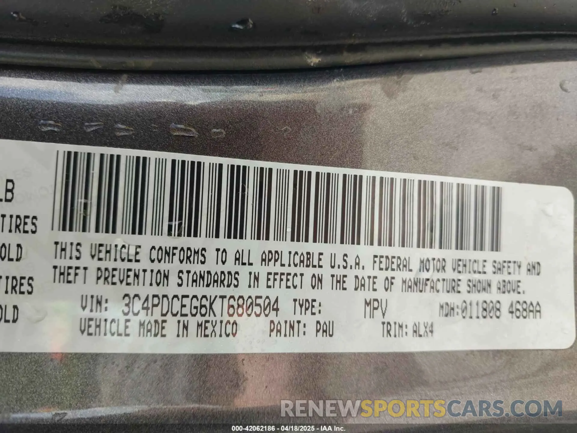 9 Photograph of a damaged car 3C4PDCEG6KT680504 DODGE JOURNEY 2019