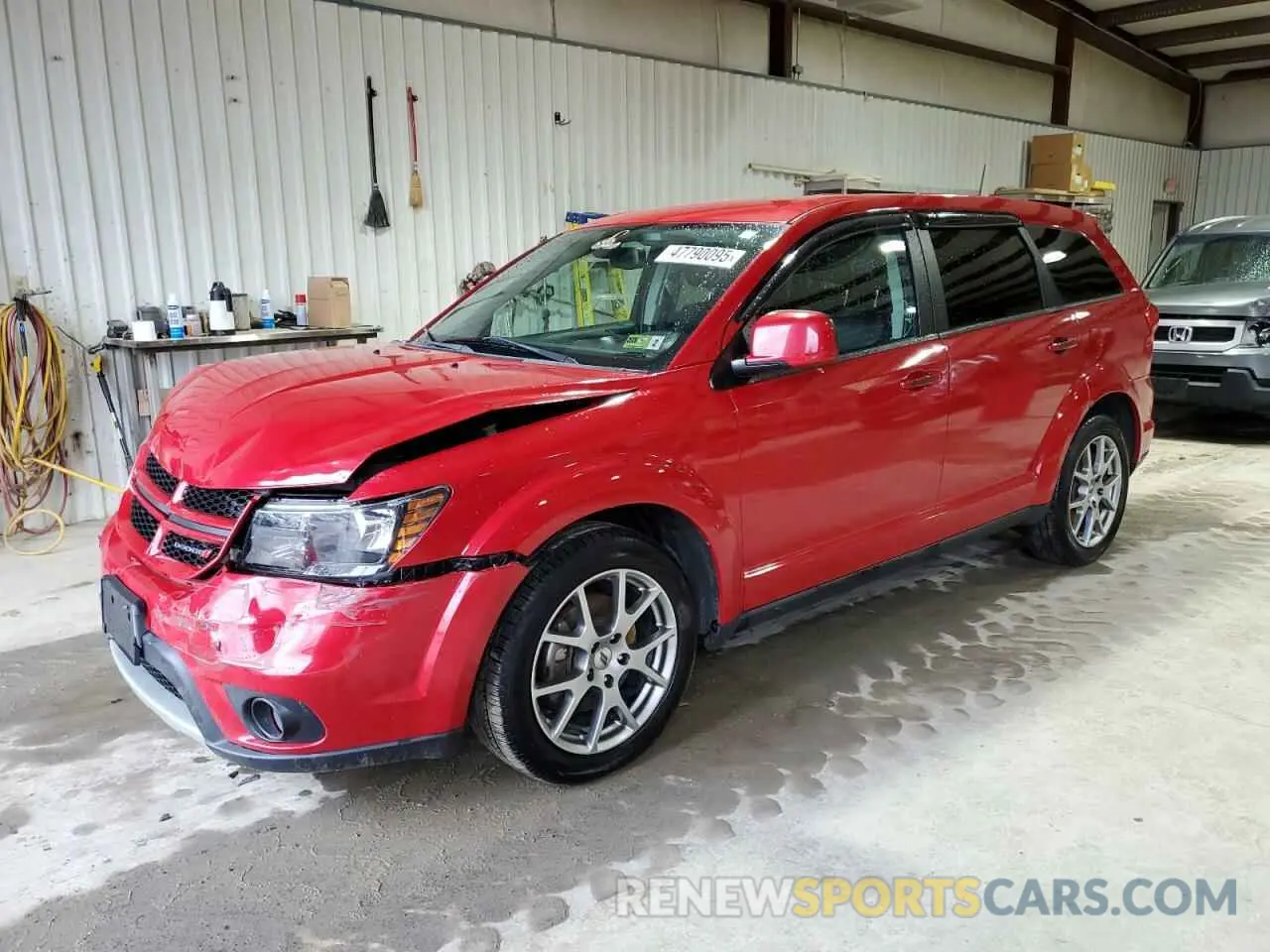1 Photograph of a damaged car 3C4PDCEG8KT700638 DODGE JOURNEY 2019