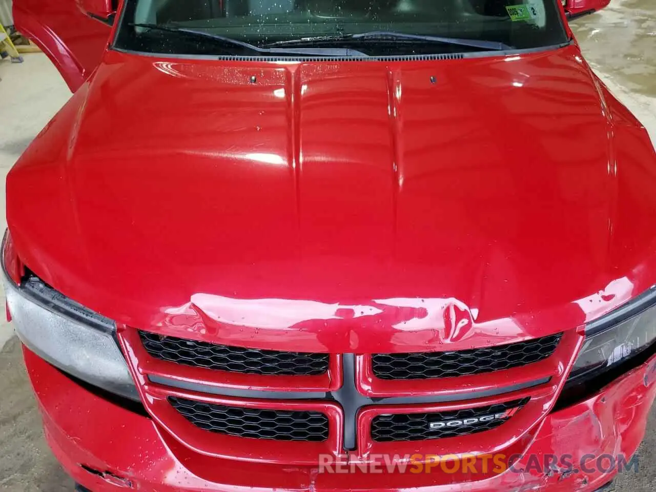 12 Photograph of a damaged car 3C4PDCEG8KT700638 DODGE JOURNEY 2019