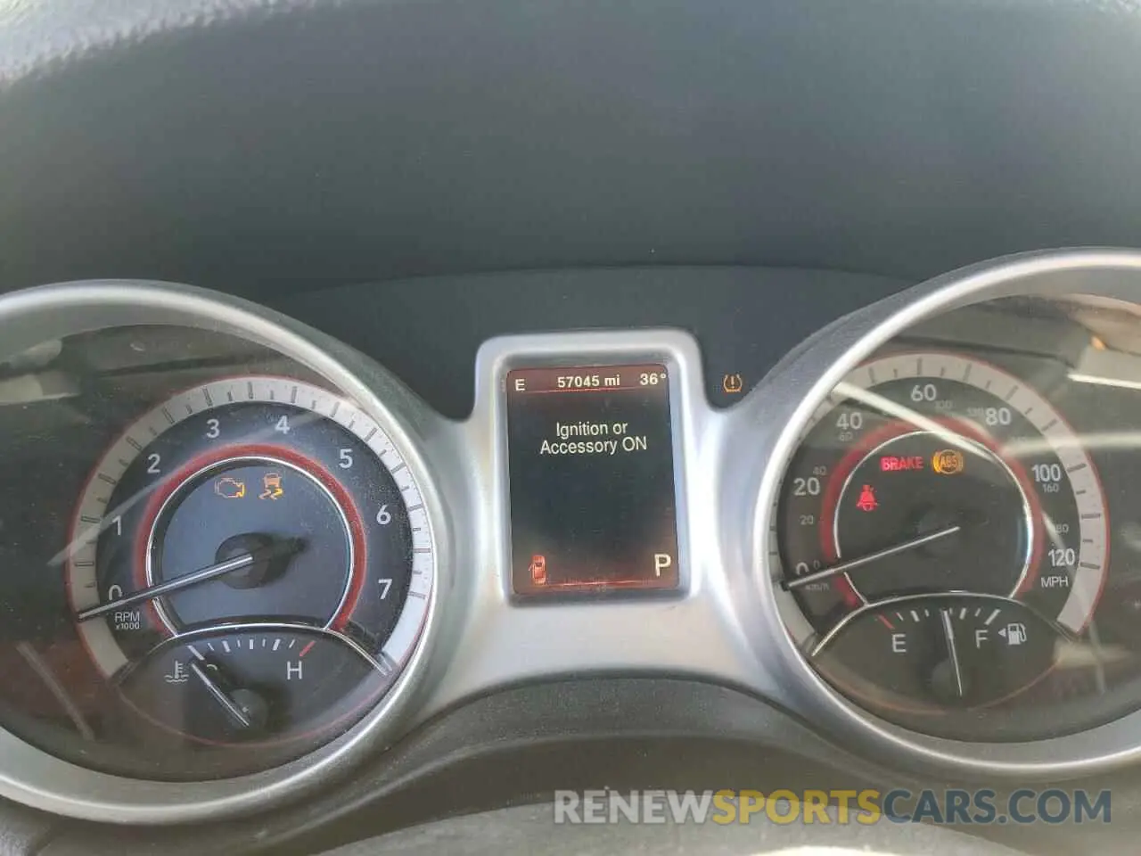 9 Photograph of a damaged car 3C4PDCEG8KT737365 DODGE JOURNEY 2019