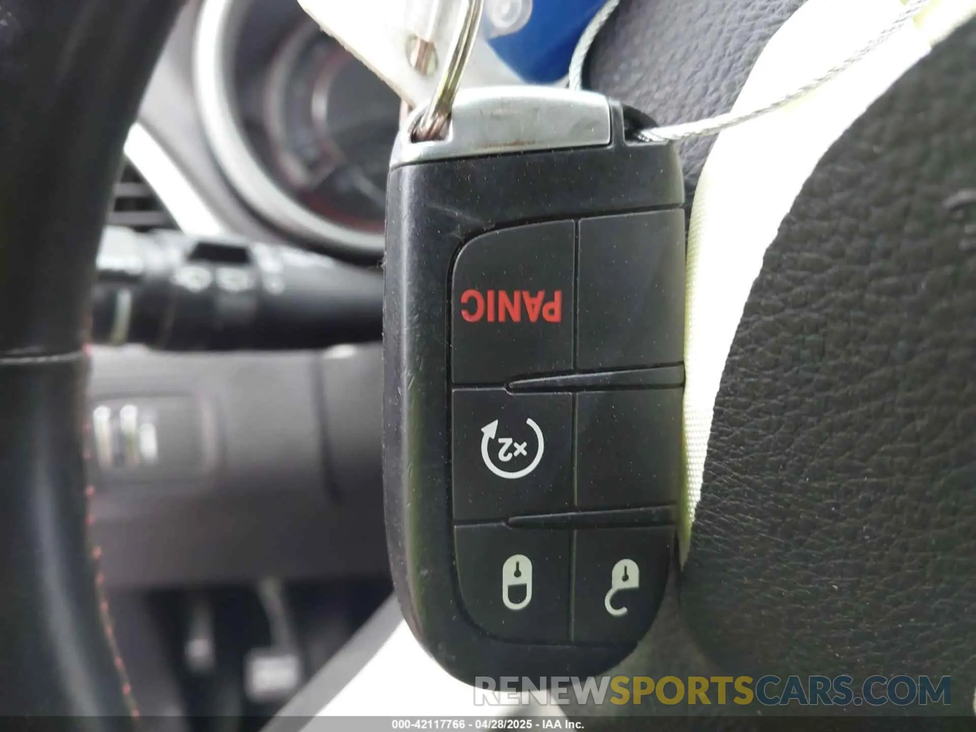 11 Photograph of a damaged car 3C4PDCEG8KT763335 DODGE JOURNEY 2019