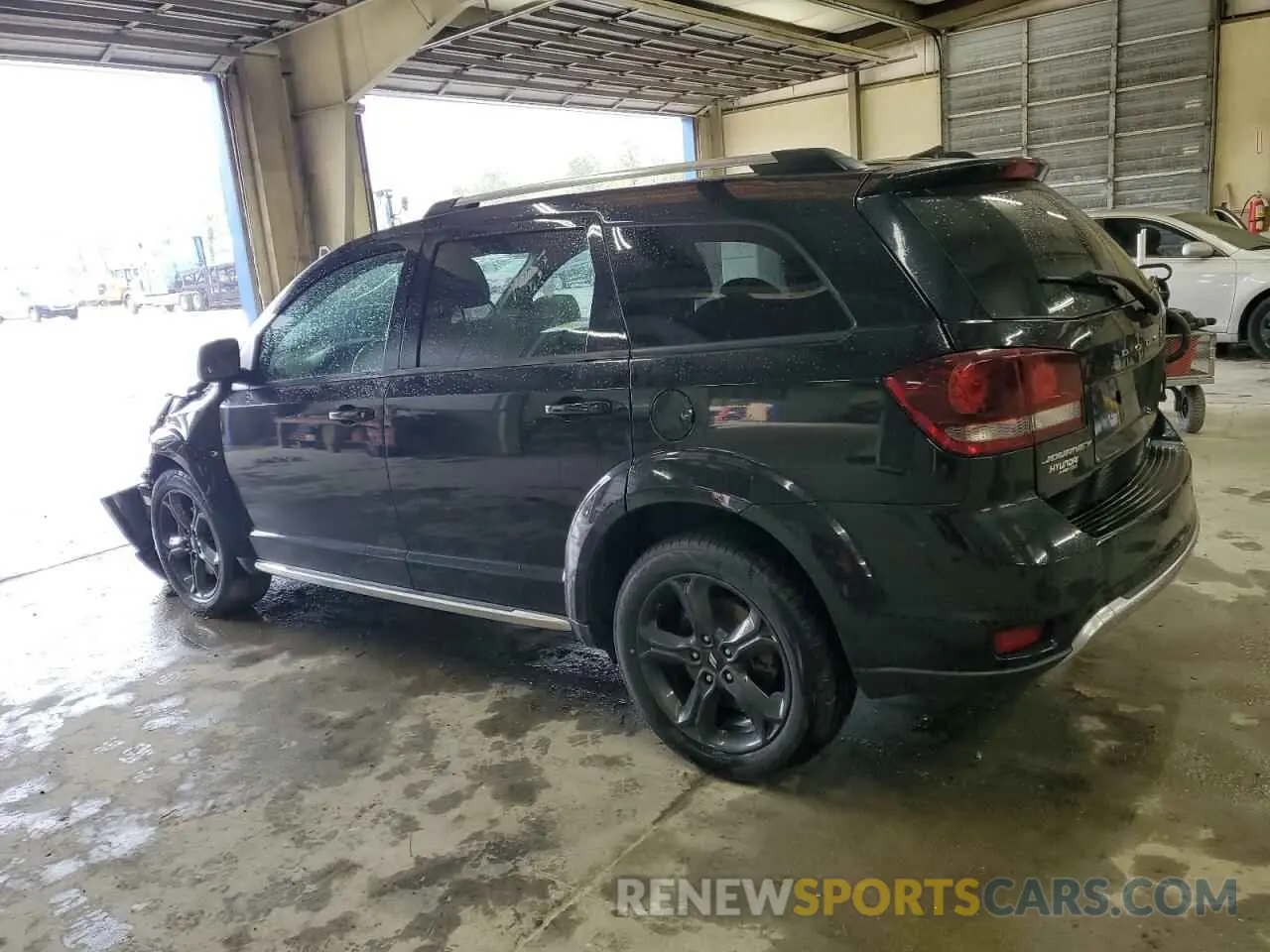 2 Photograph of a damaged car 3C4PDCGB1KT751593 DODGE JOURNEY 2019