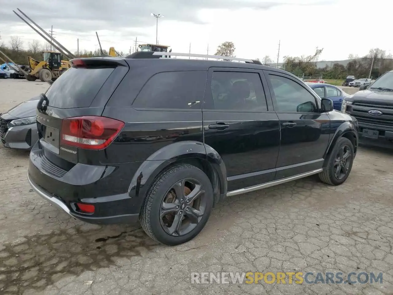 3 Photograph of a damaged car 3C4PDCGB3KT868933 DODGE JOURNEY 2019