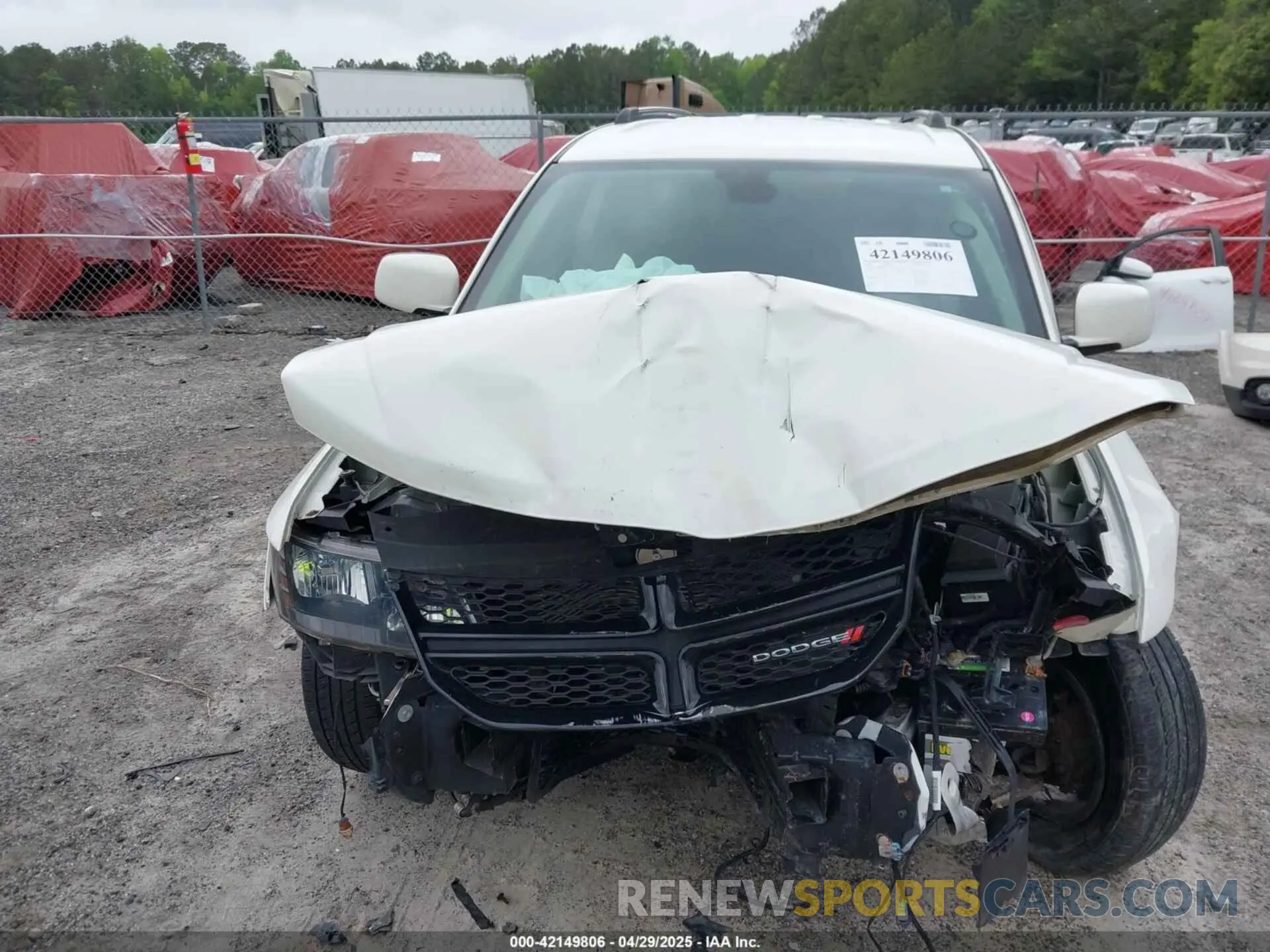 12 Photograph of a damaged car 3C4PDCGB4KT779341 DODGE JOURNEY 2019