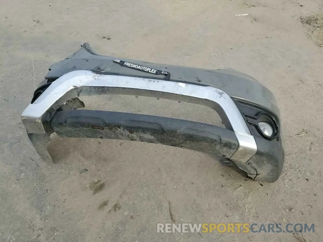 15 Photograph of a damaged car 3C4PDCGB5KT873793 DODGE JOURNEY 2019