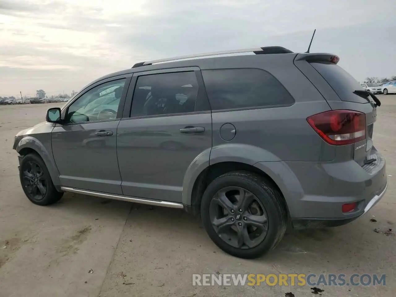 2 Photograph of a damaged car 3C4PDCGB5KT873793 DODGE JOURNEY 2019
