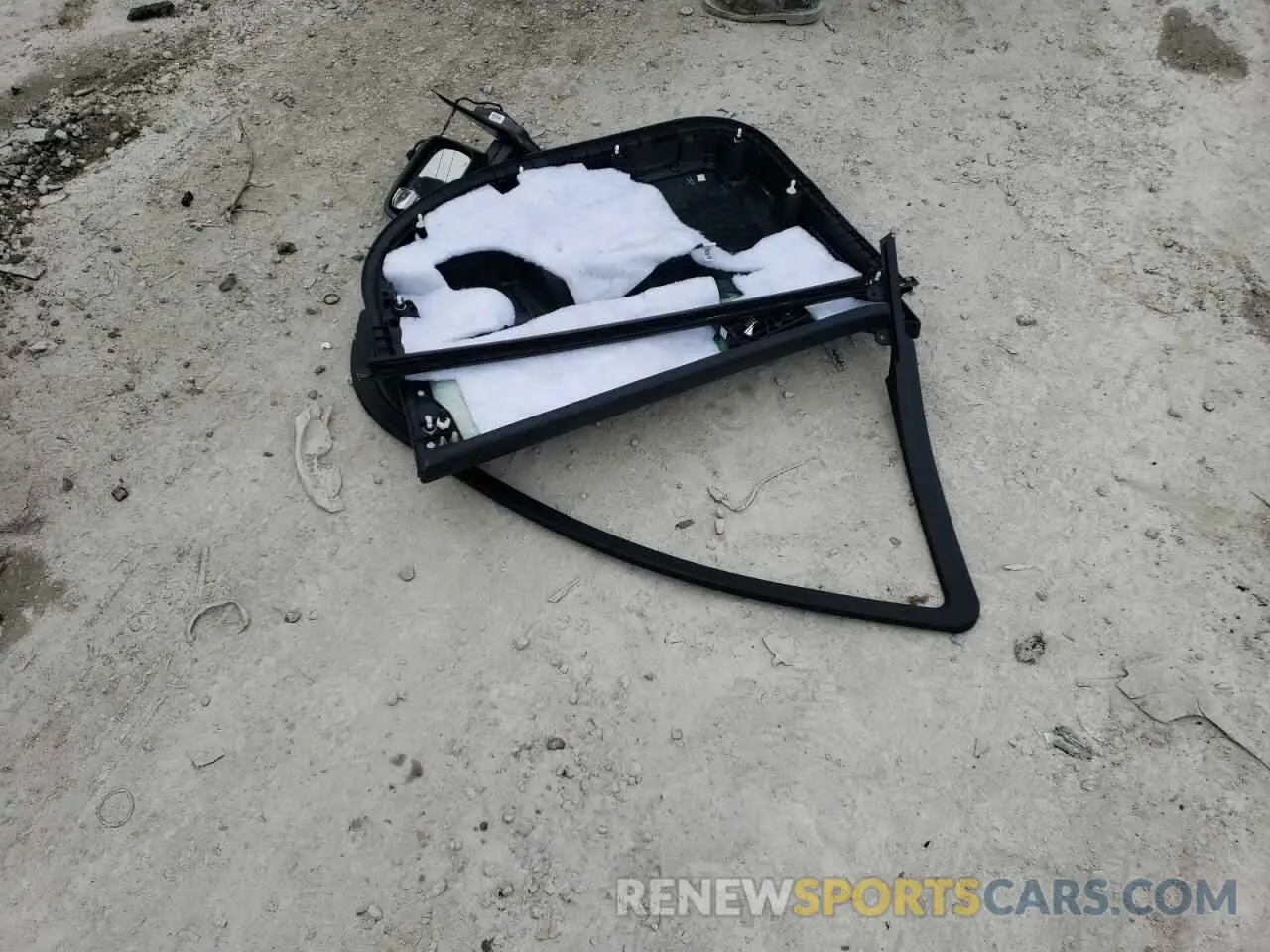 13 Photograph of a damaged car 3C4PDCGB6KT798800 DODGE JOURNEY 2019