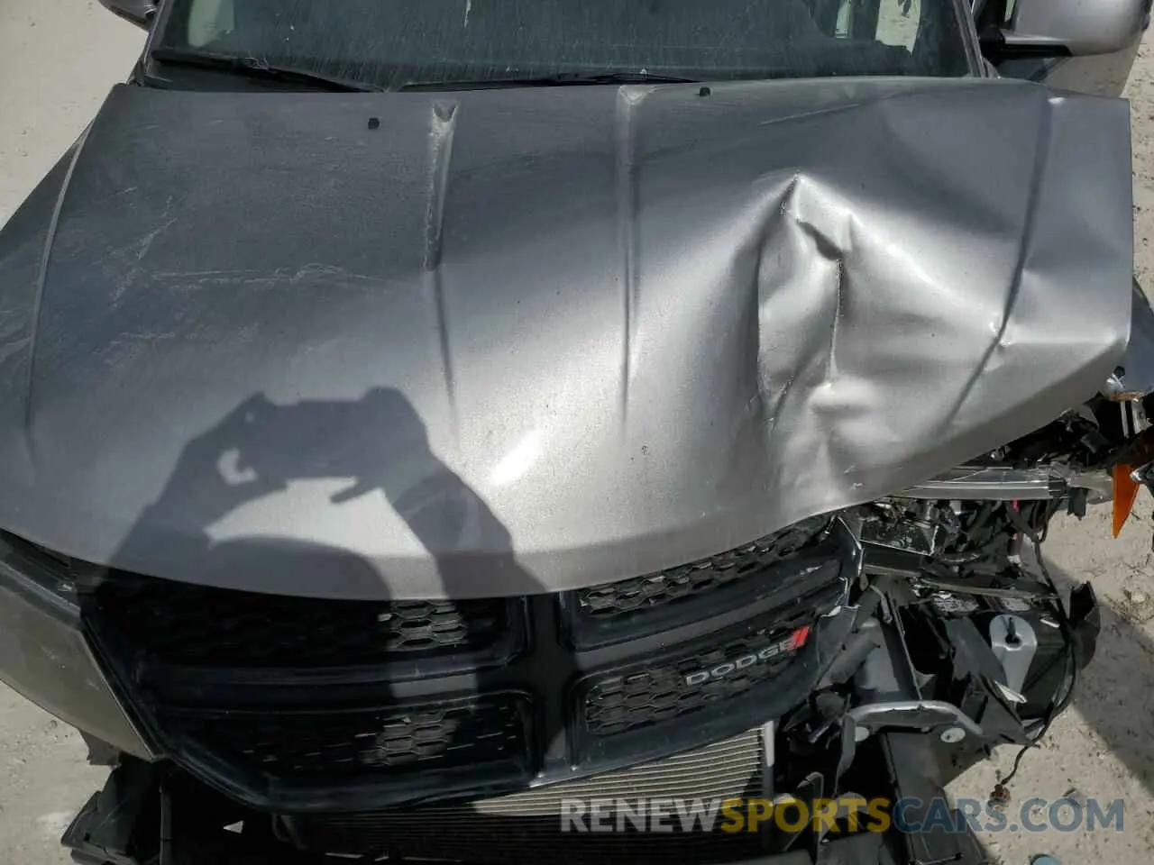 12 Photograph of a damaged car 3C4PDCGB8KT862450 DODGE JOURNEY 2019